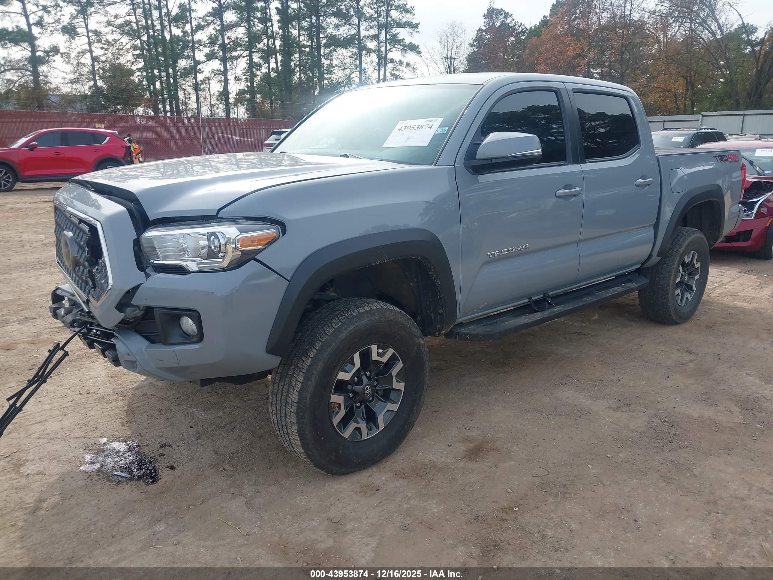 TOYOTA TACOMA image 2