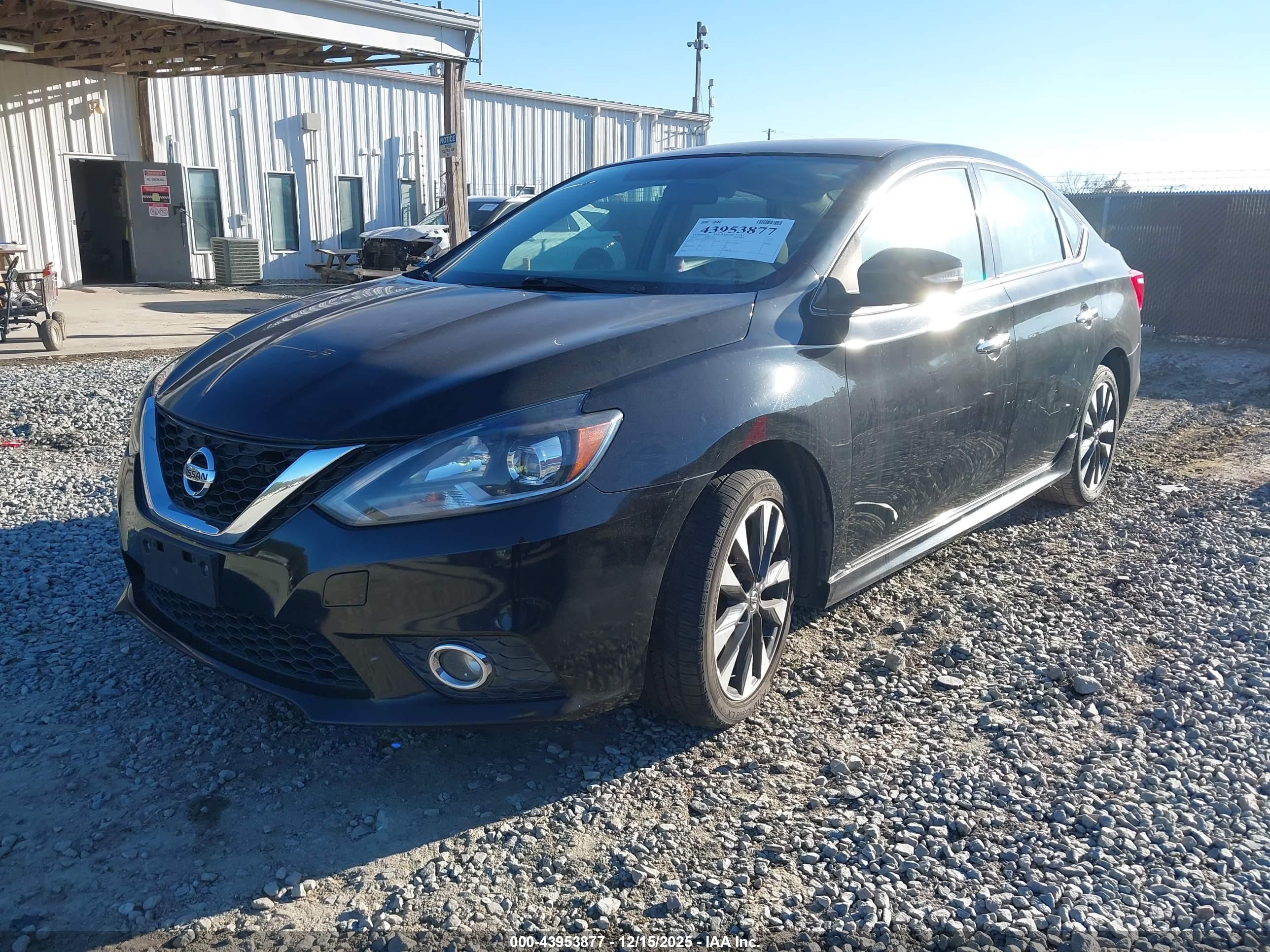 NISSAN SENTRA image 2