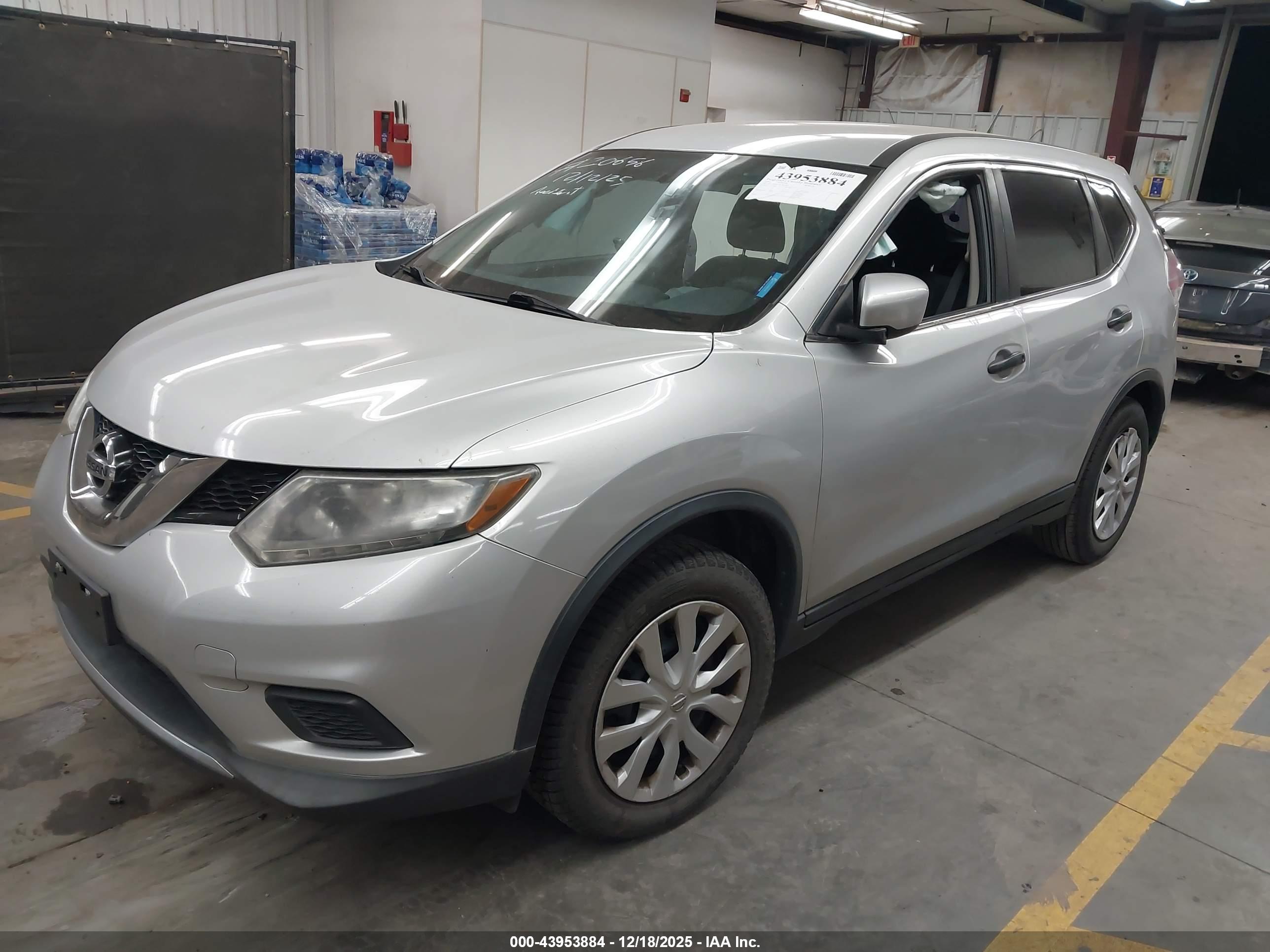 NISSAN ROGUE image 2