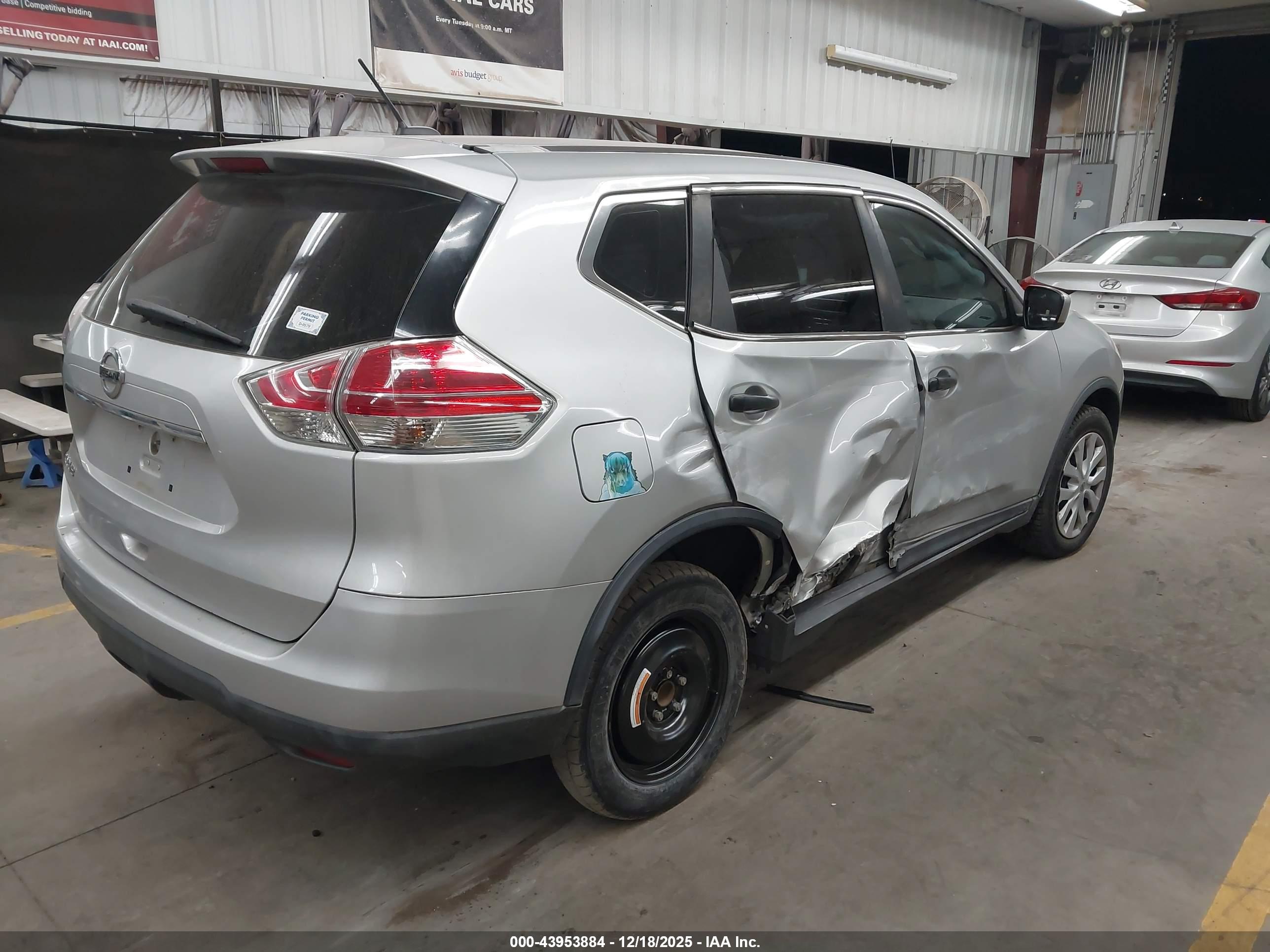 NISSAN ROGUE image 4