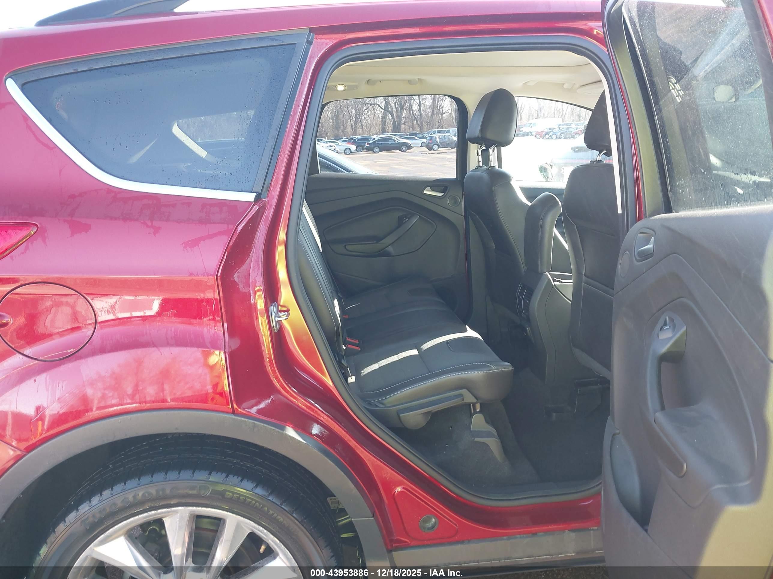 FORD ESCAPE image 8