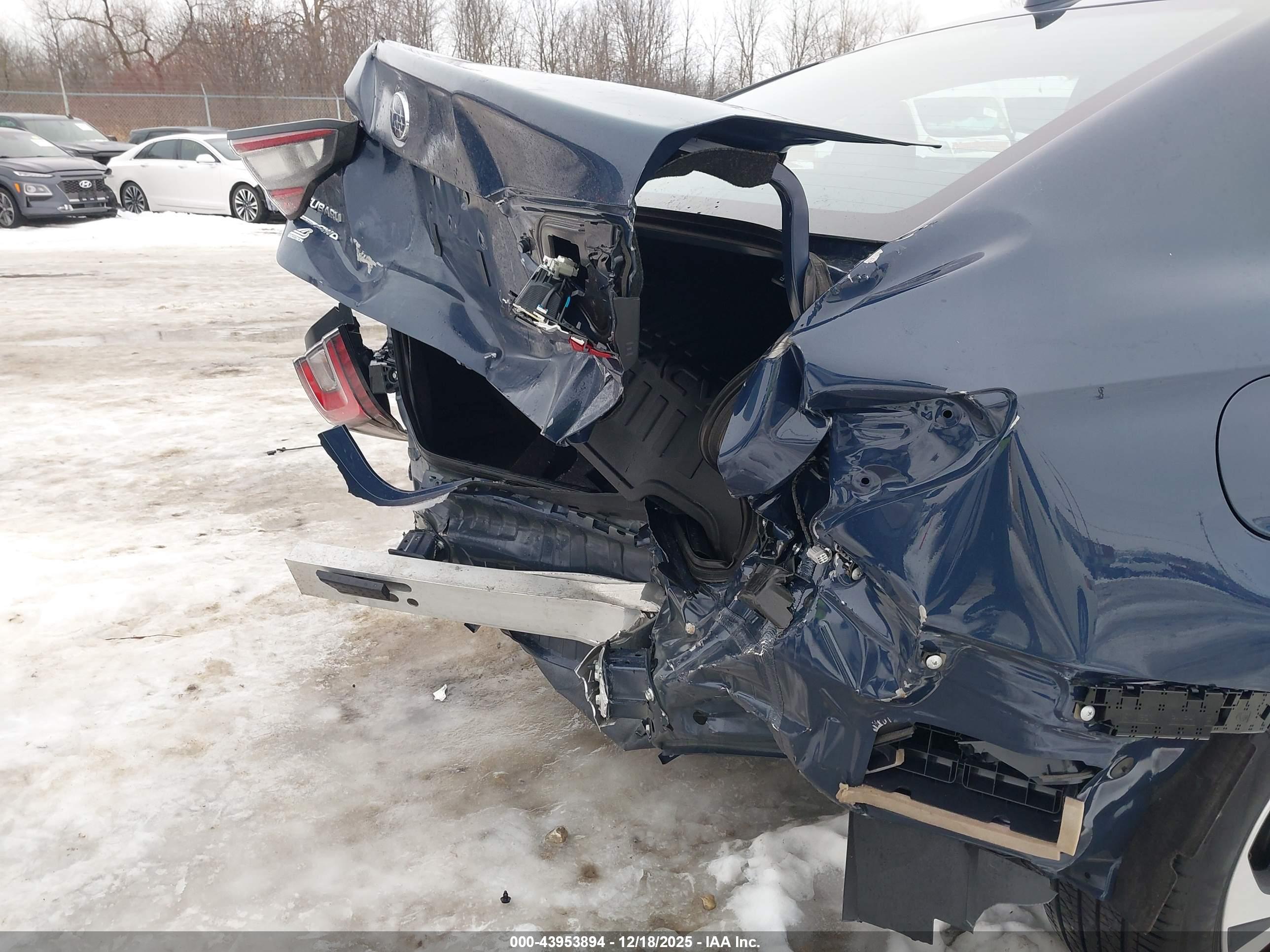 SUBARU LEGACY image 6