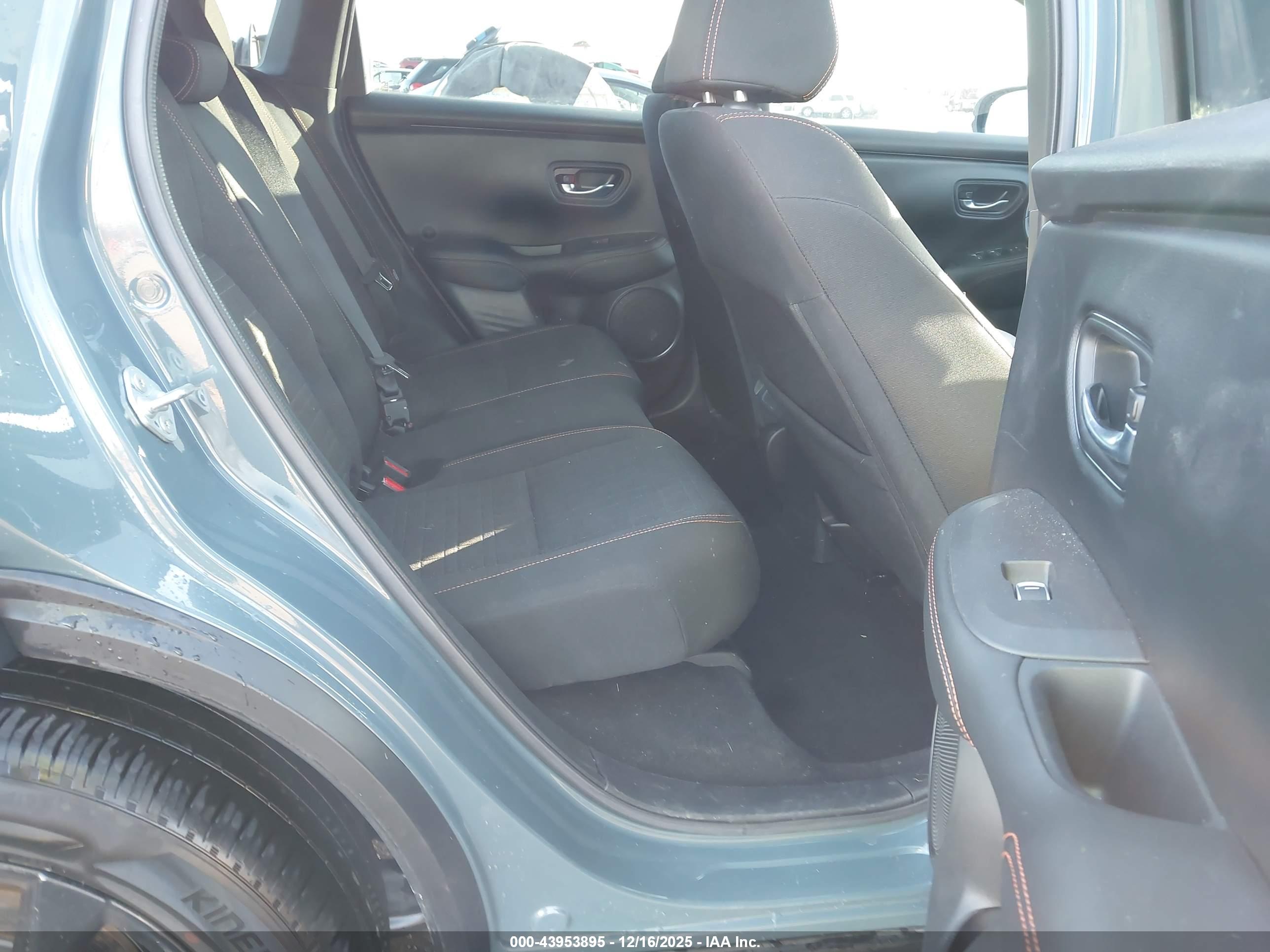 HONDA HR-V image 8