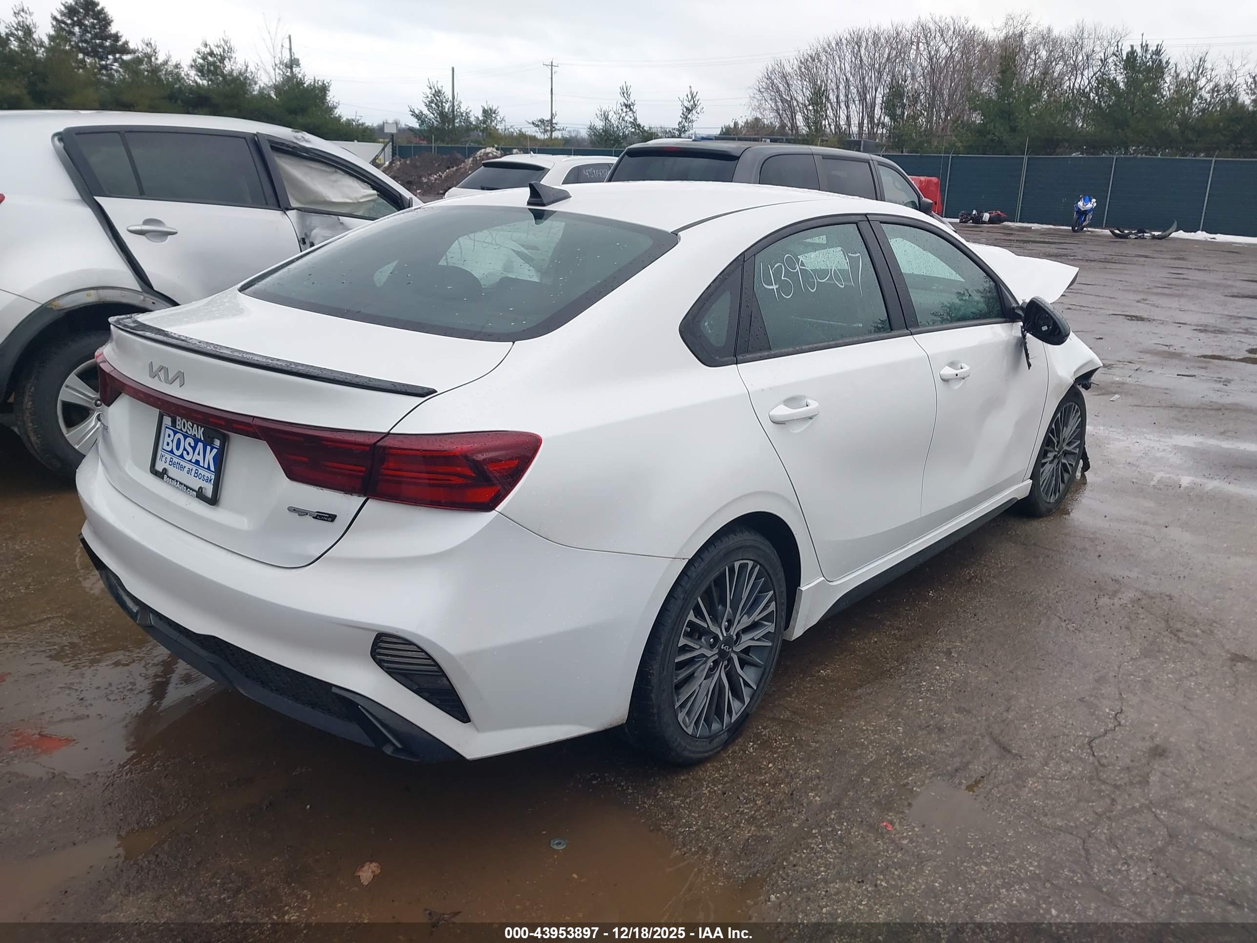 KIA FORTE image 4