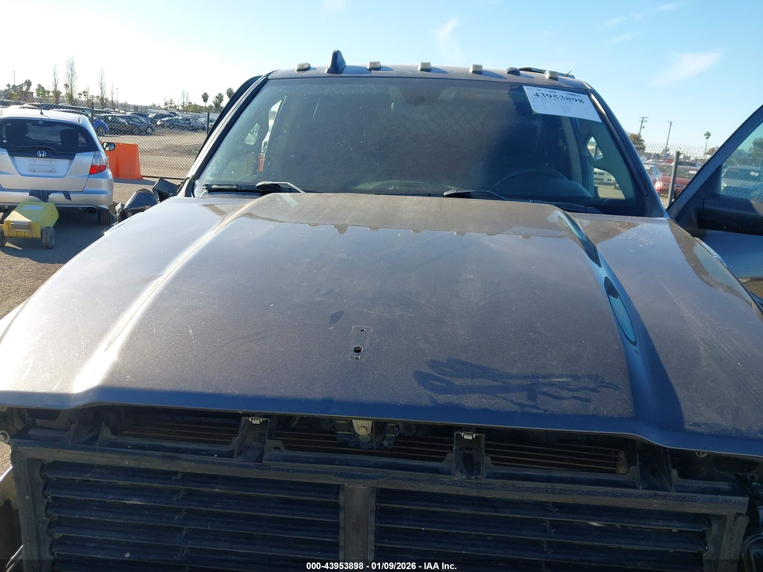 RAM 3500 image 10