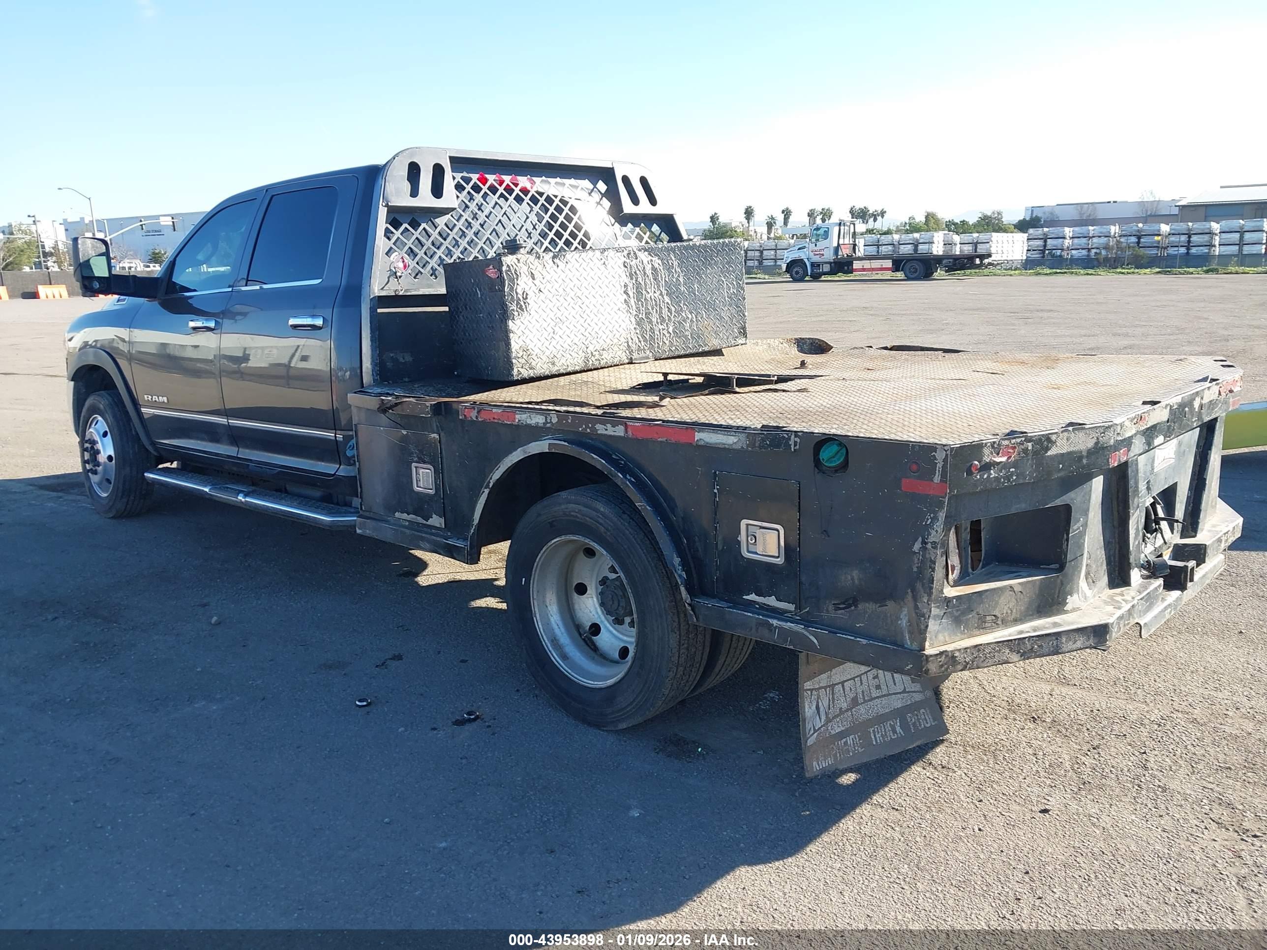 RAM 3500 image 3