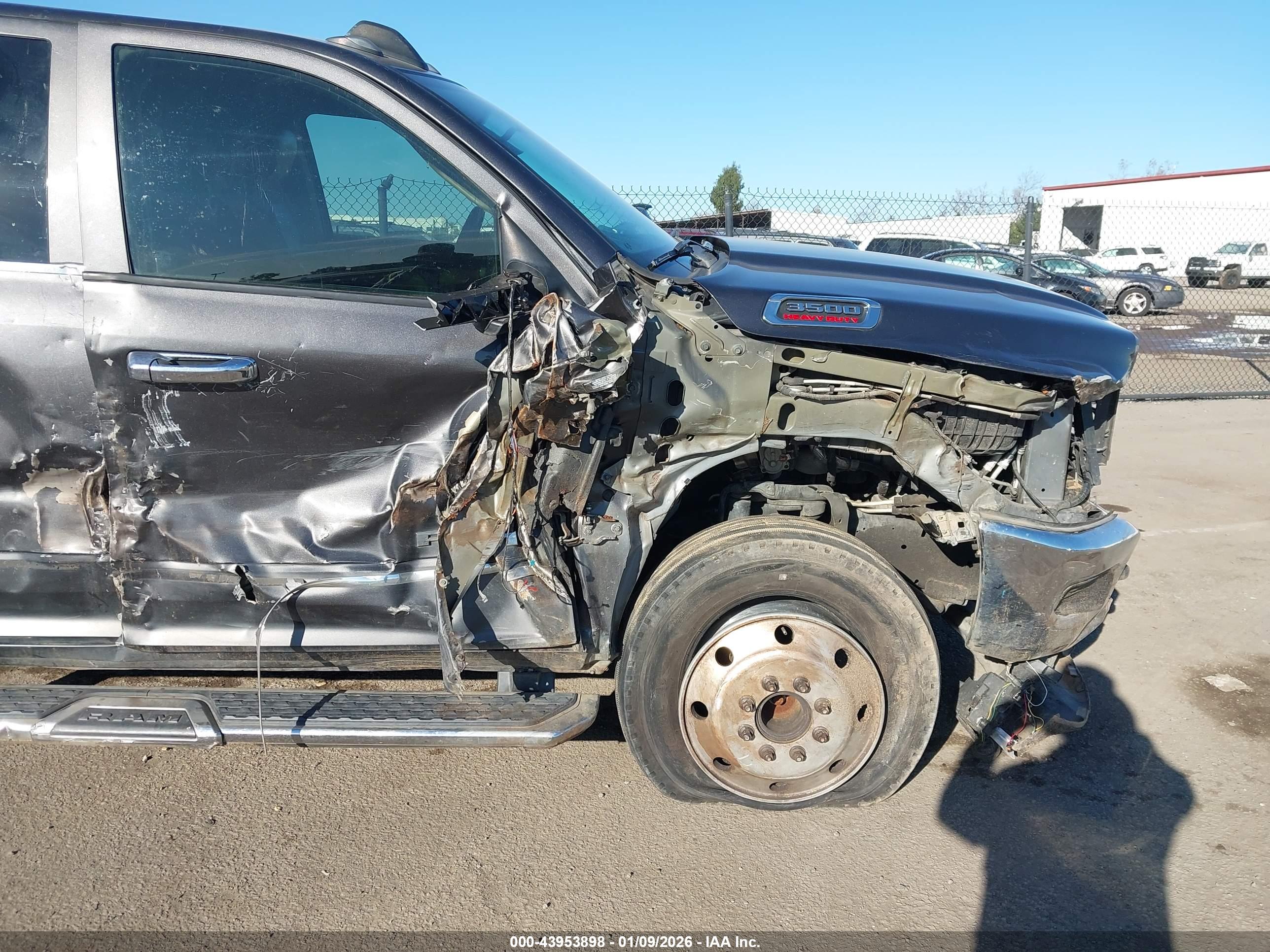 RAM 3500 image 6