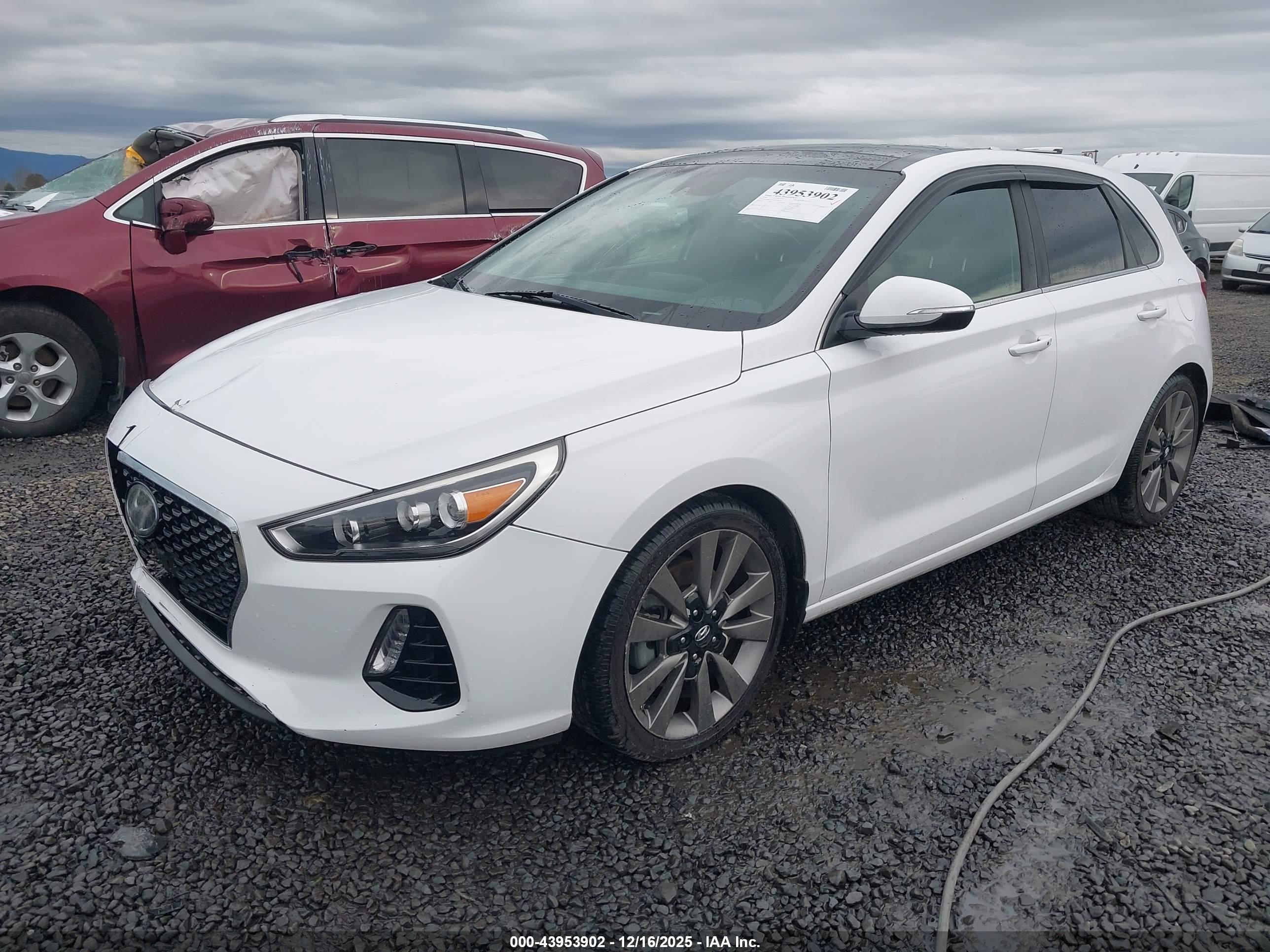 HYUNDAI ELANTRA image 2