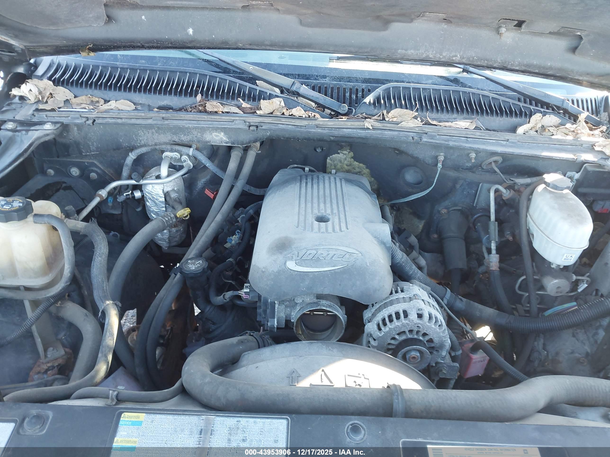 CHEVROLET SILVERADO image 10