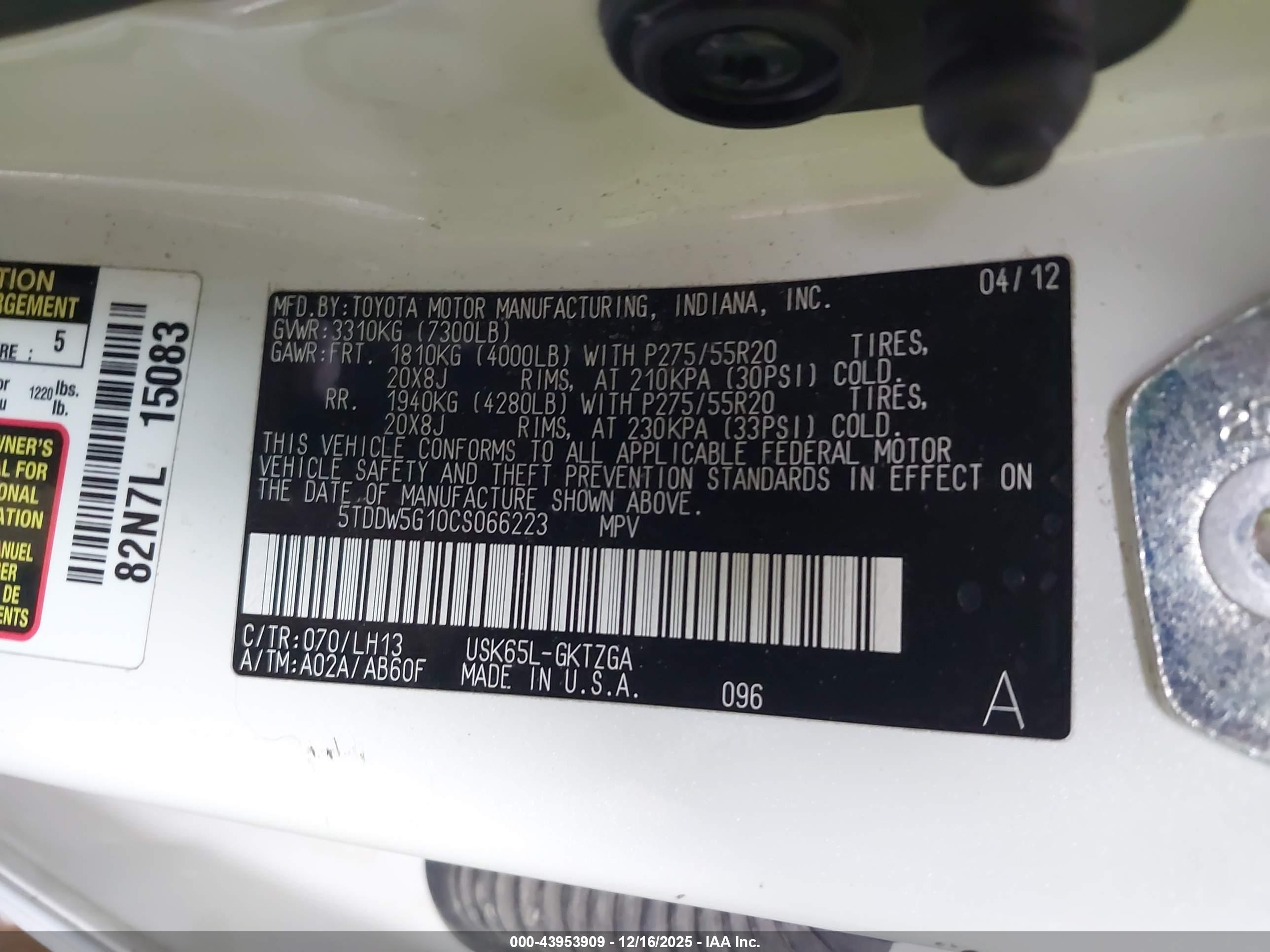 TOYOTA SEQUOIA image 9