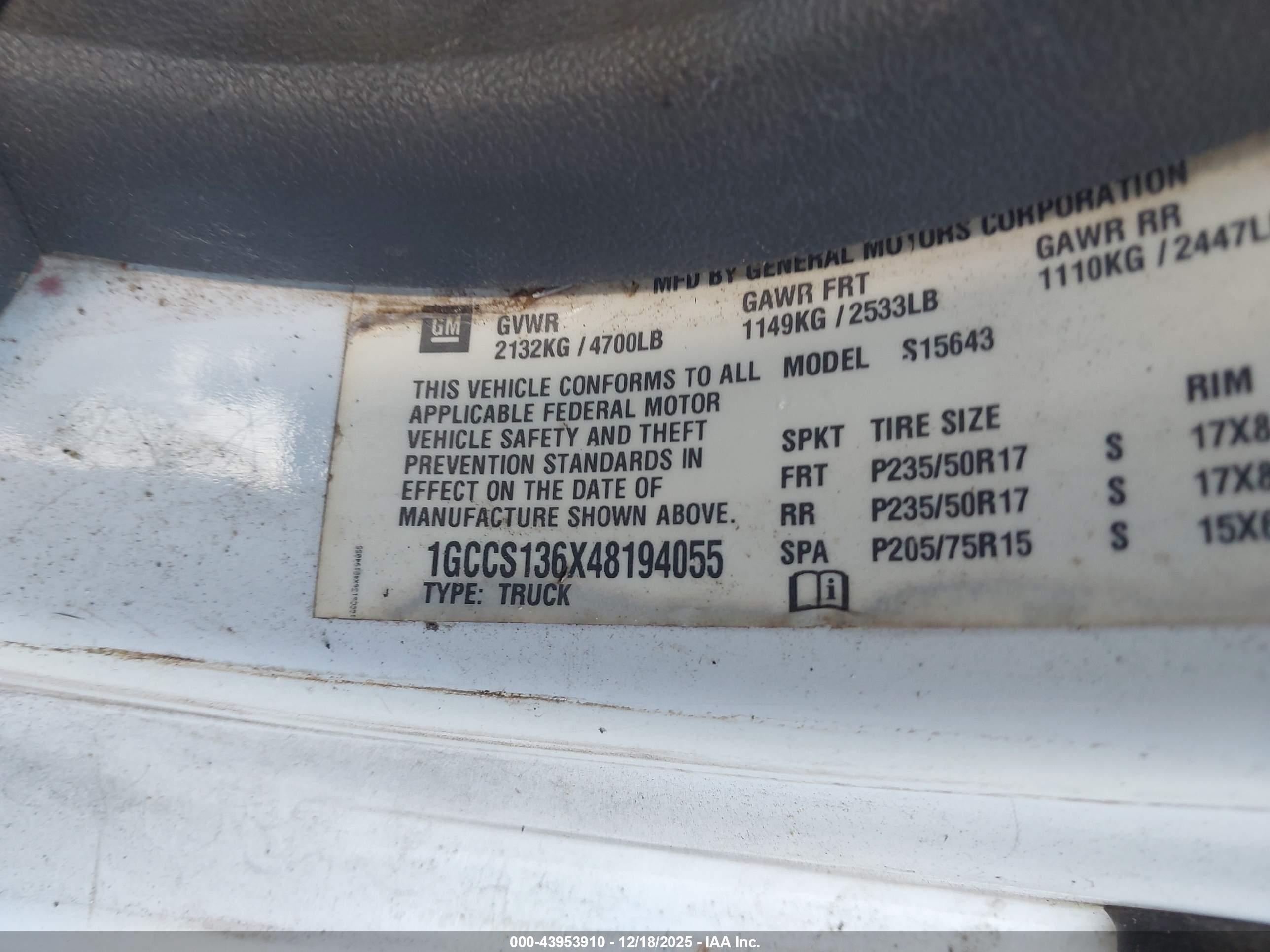 CHEVROLET COLORADO image 9