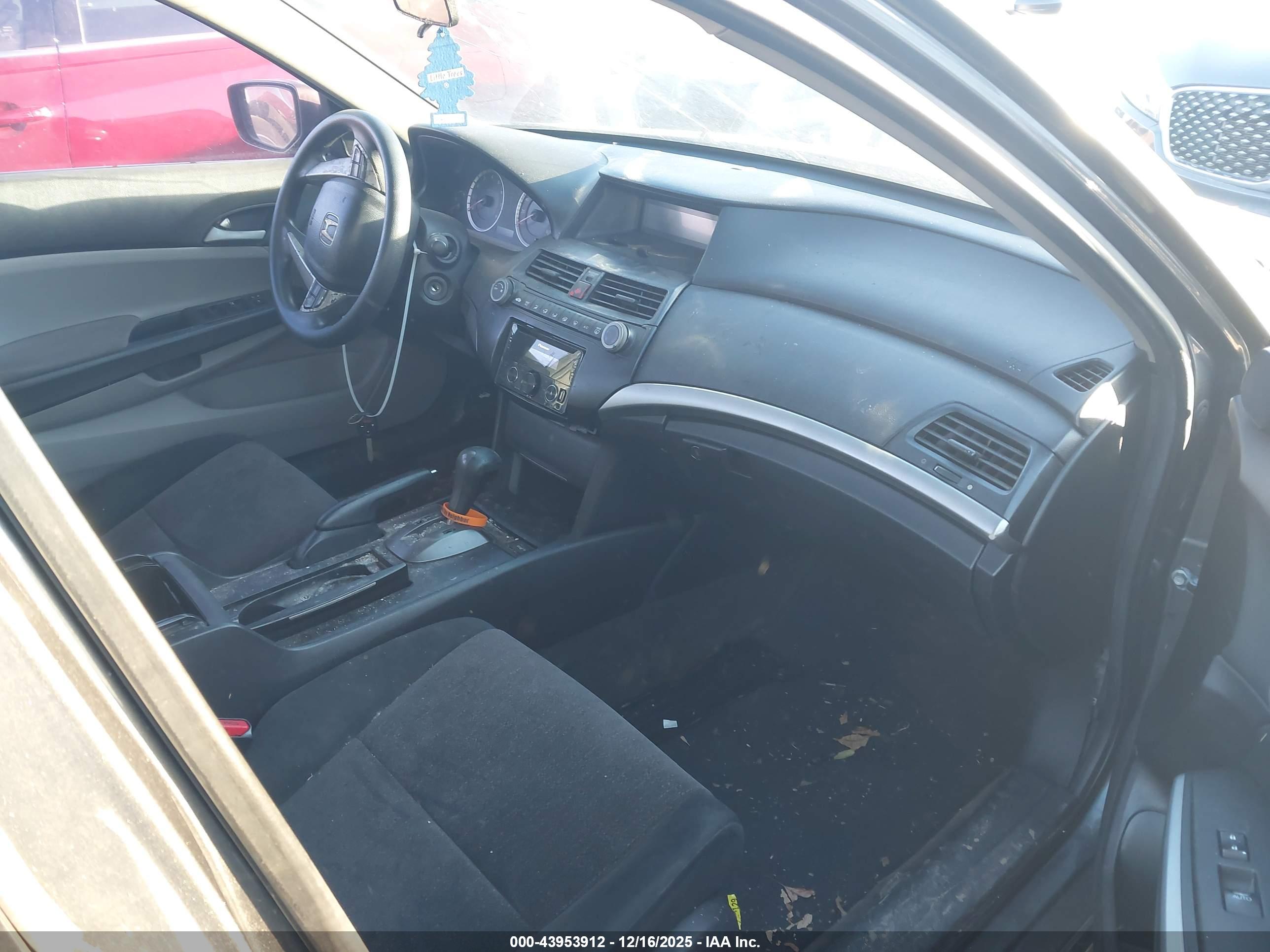 HONDA ACCORD image 5
