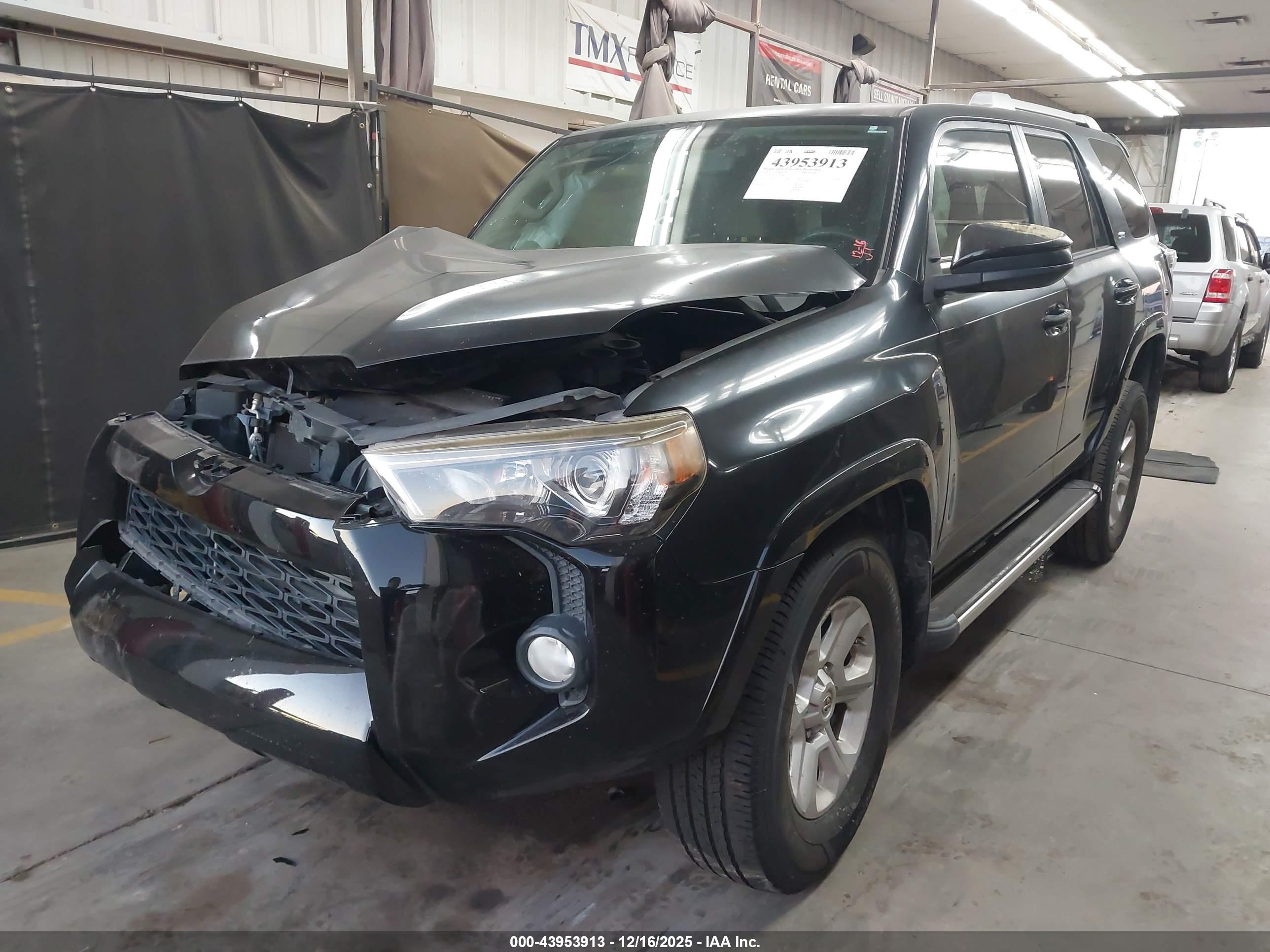 TOYOTA 4RUNNER image 2