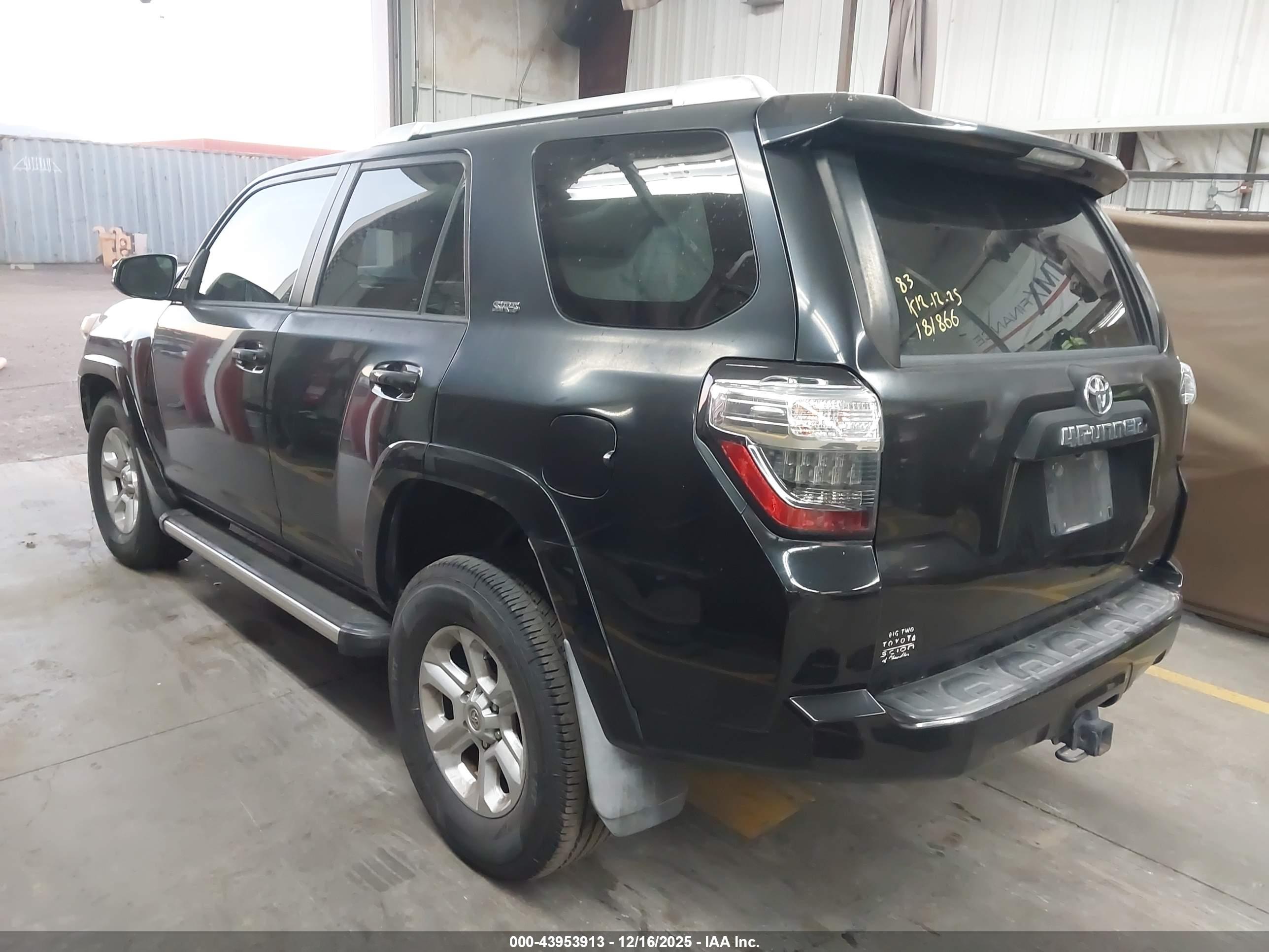 TOYOTA 4RUNNER image 3