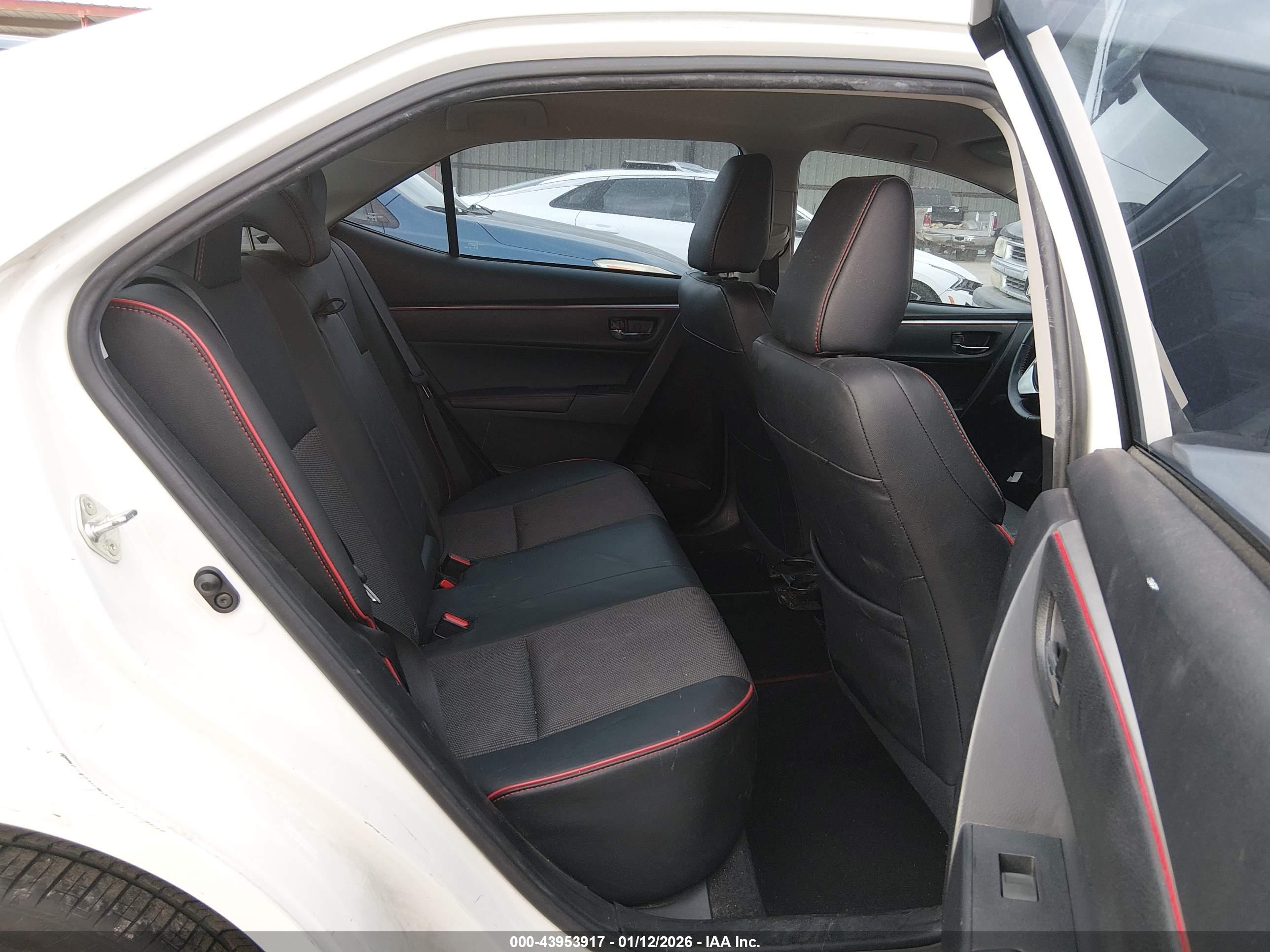 TOYOTA COROLLA image 8