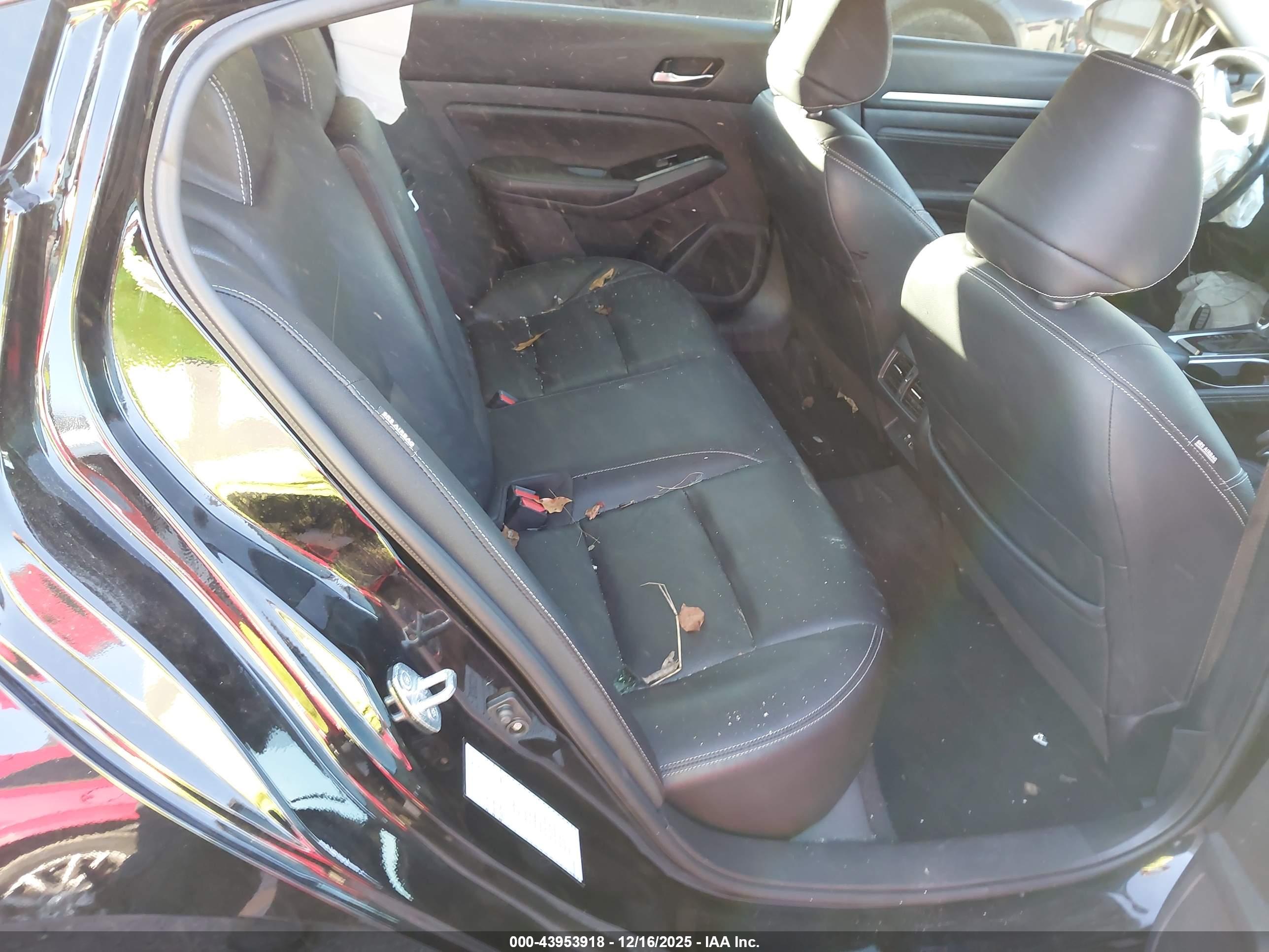NISSAN ALTIMA image 8