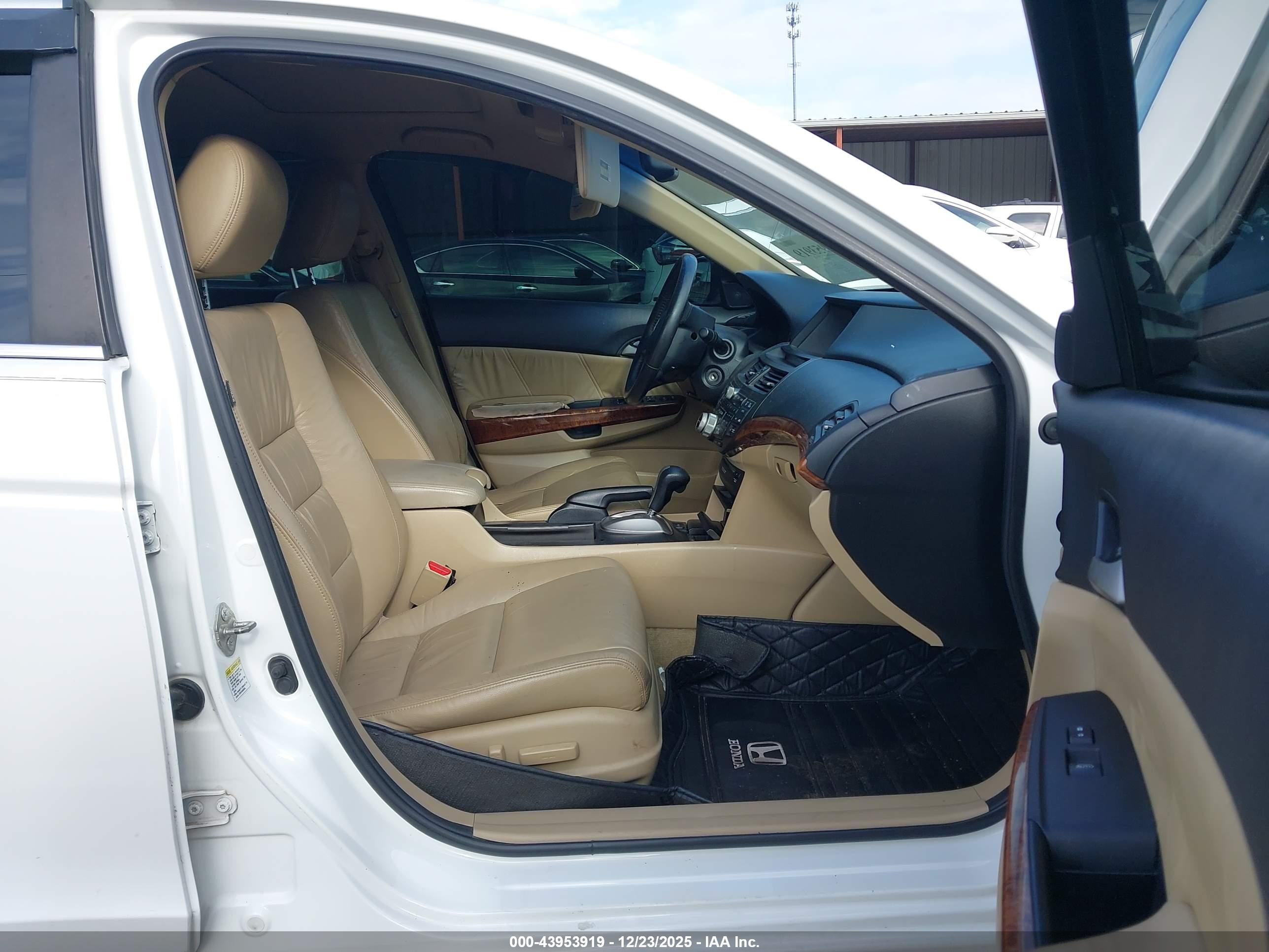 HONDA ACCORD image 5
