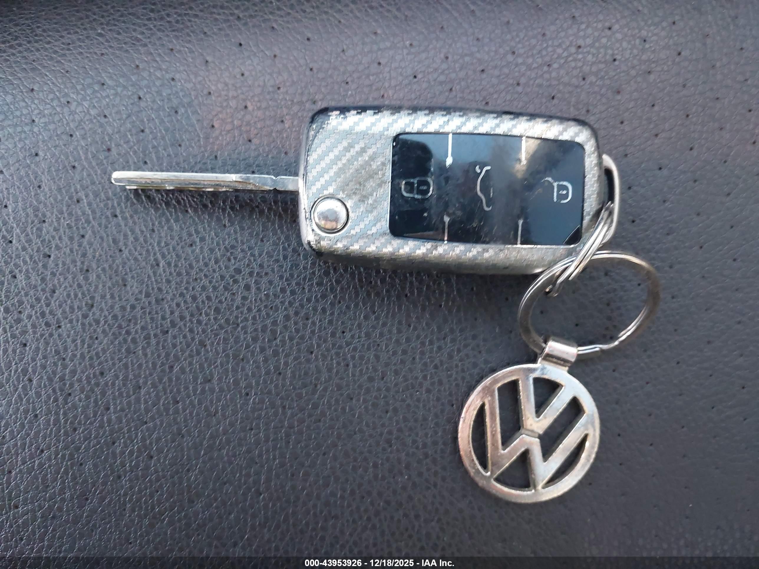 VOLKSWAGEN JETTA image 11