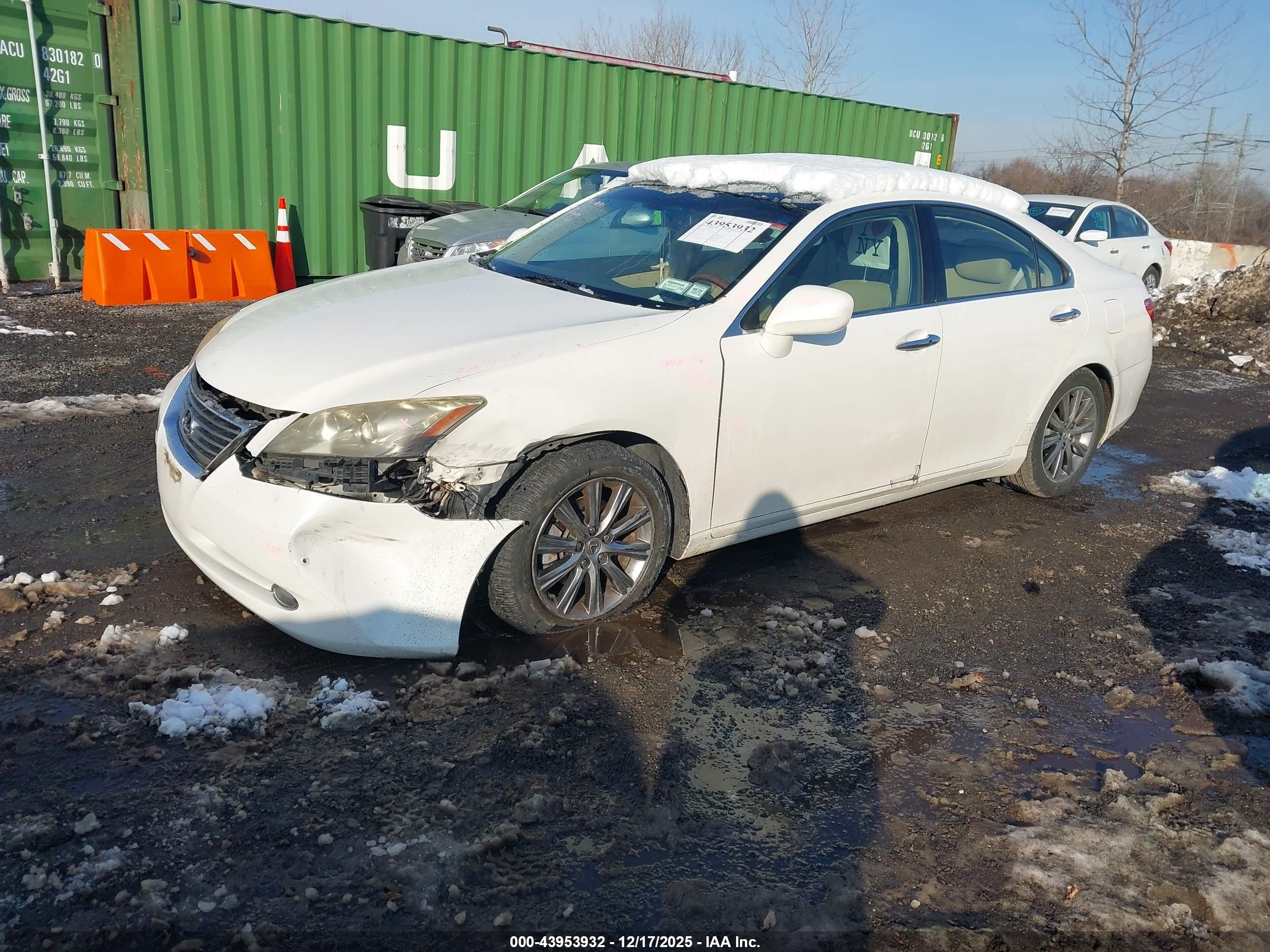 LEXUS ES image 2