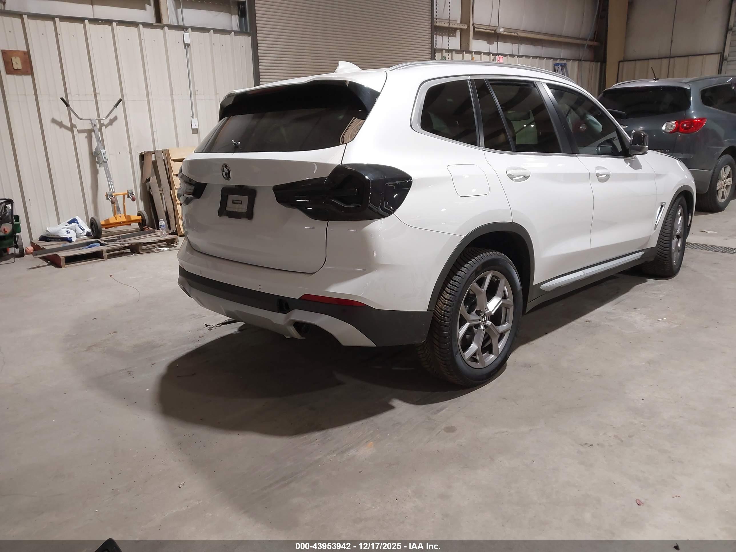 BMW X3 image 4