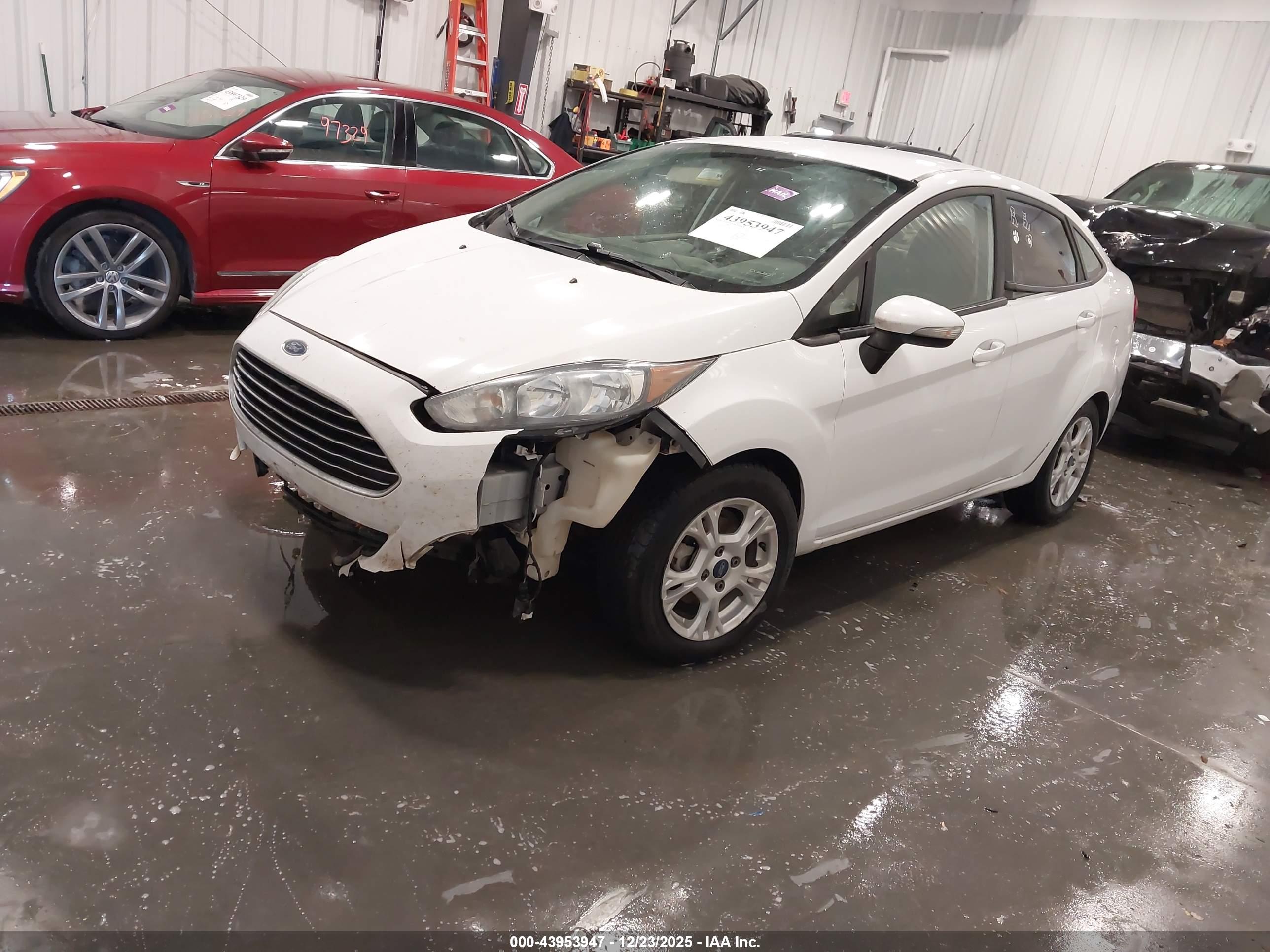 FORD FIESTA image 2