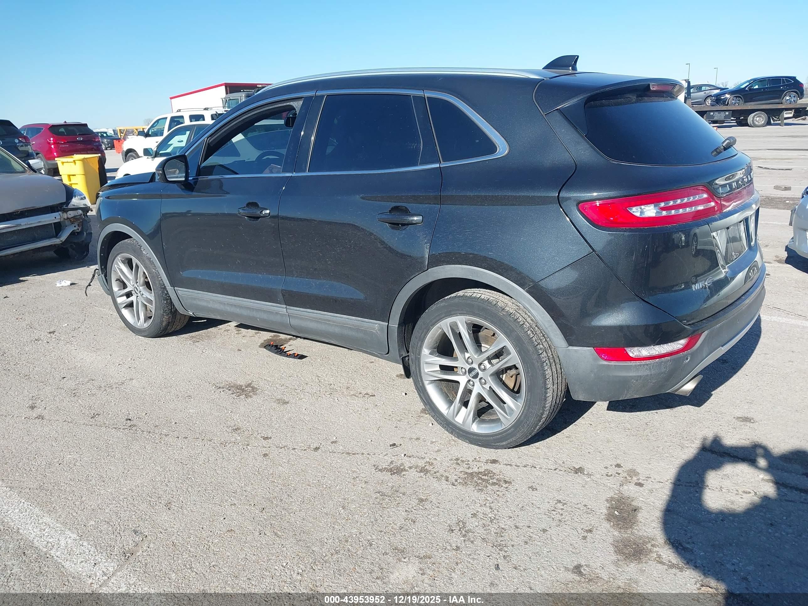 LINCOLN MKC image 3