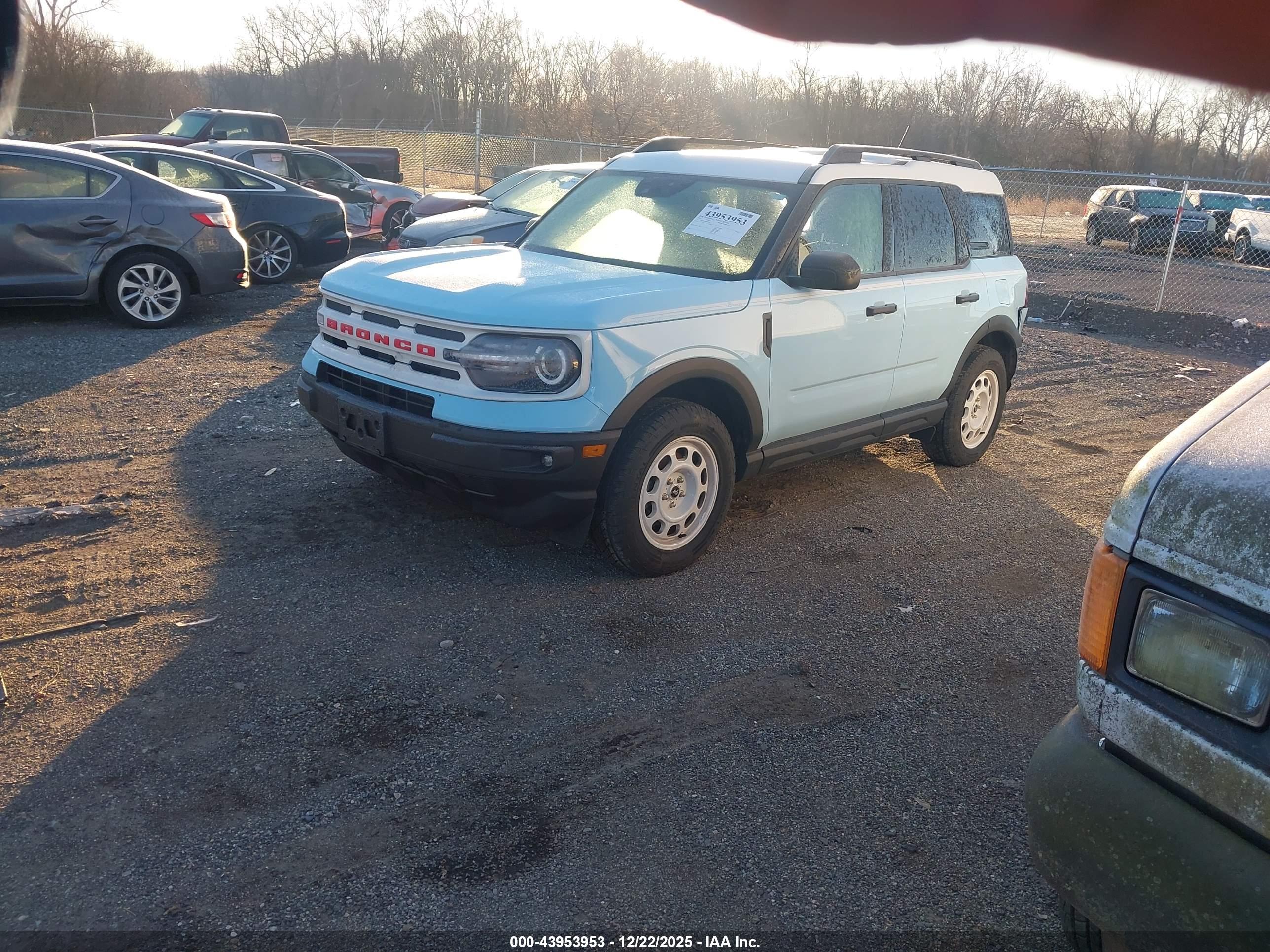 FORD BRONCO image 2