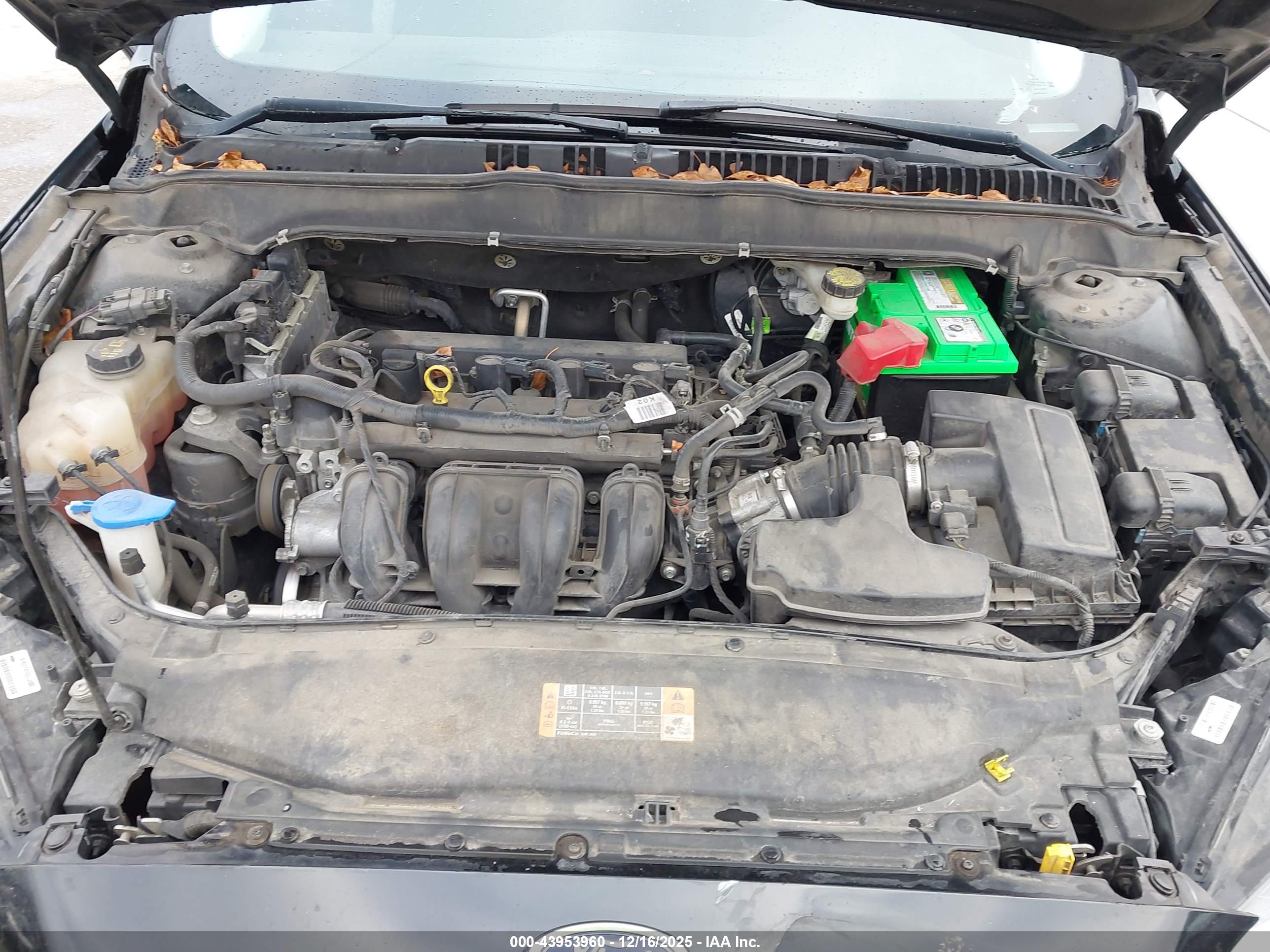 FORD FUSION image 10