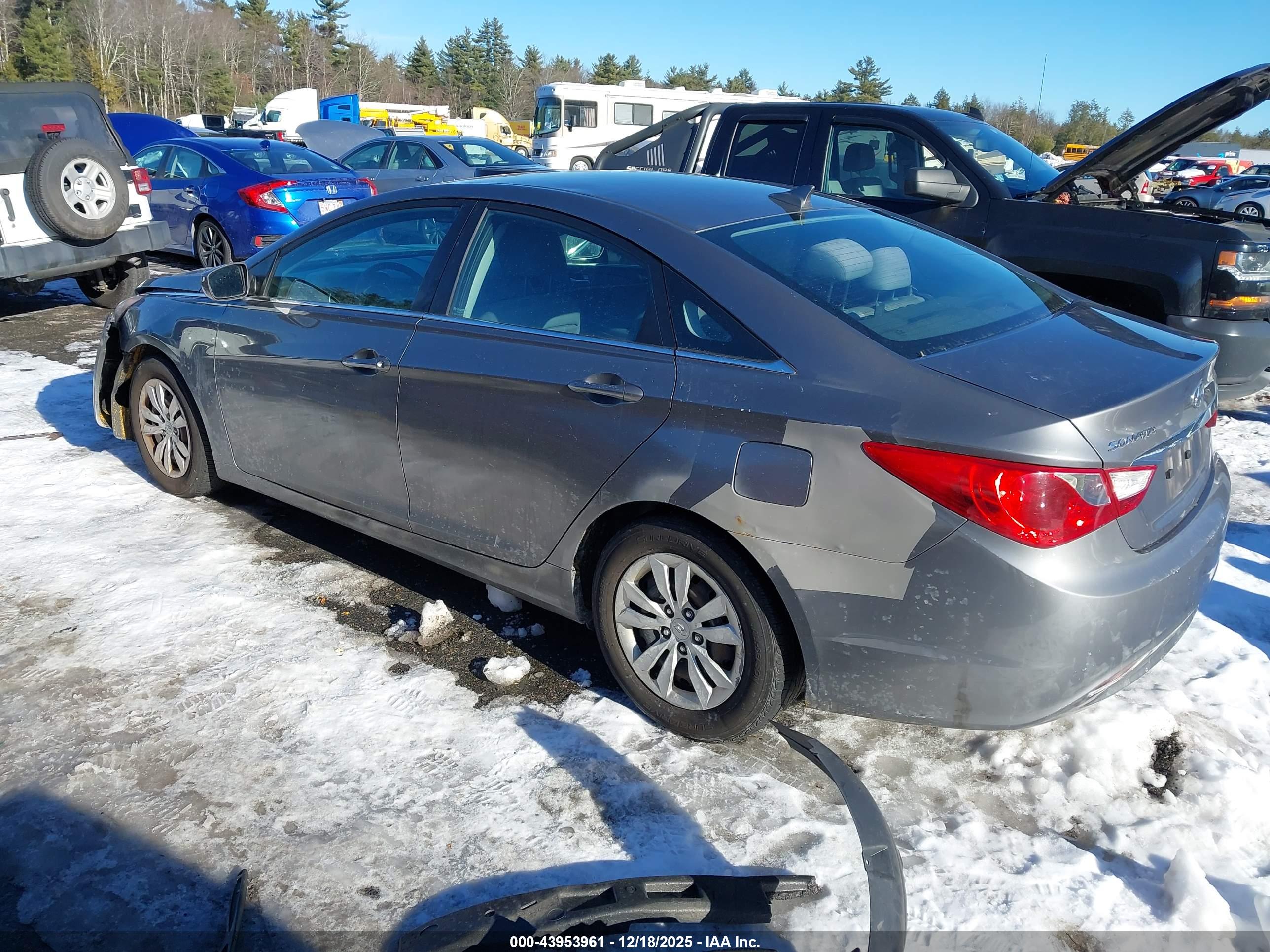 HYUNDAI SONATA image 3