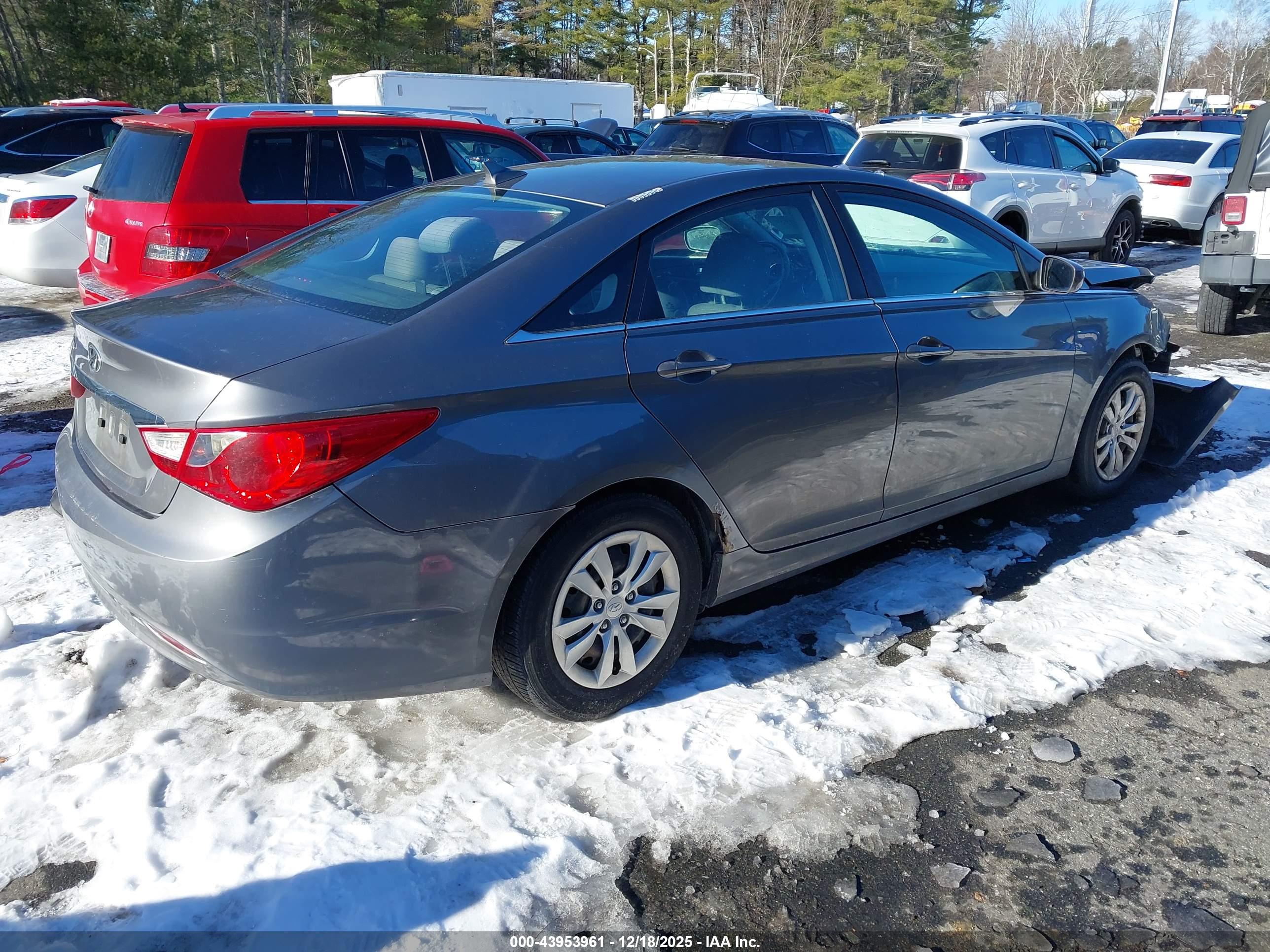 HYUNDAI SONATA image 4