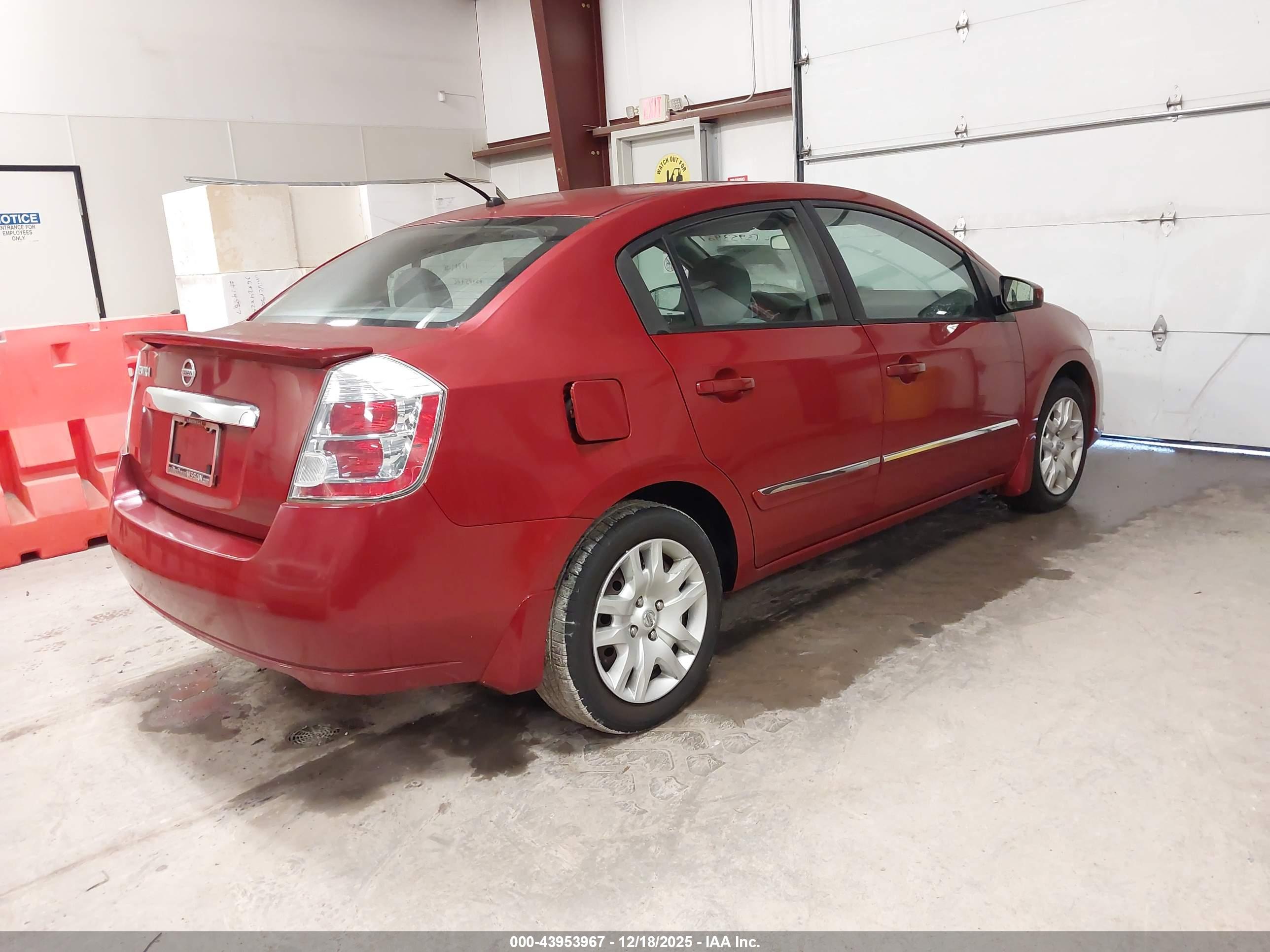 NISSAN SENTRA image 4