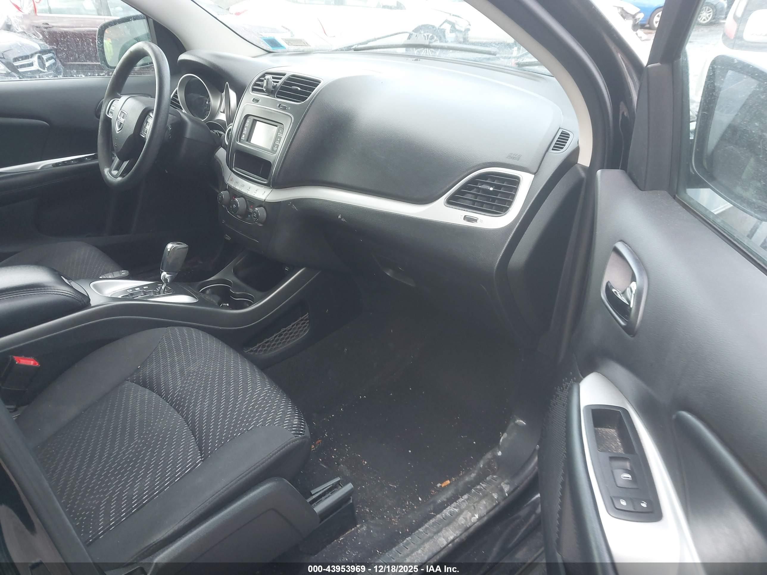 DODGE JOURNEY image 5