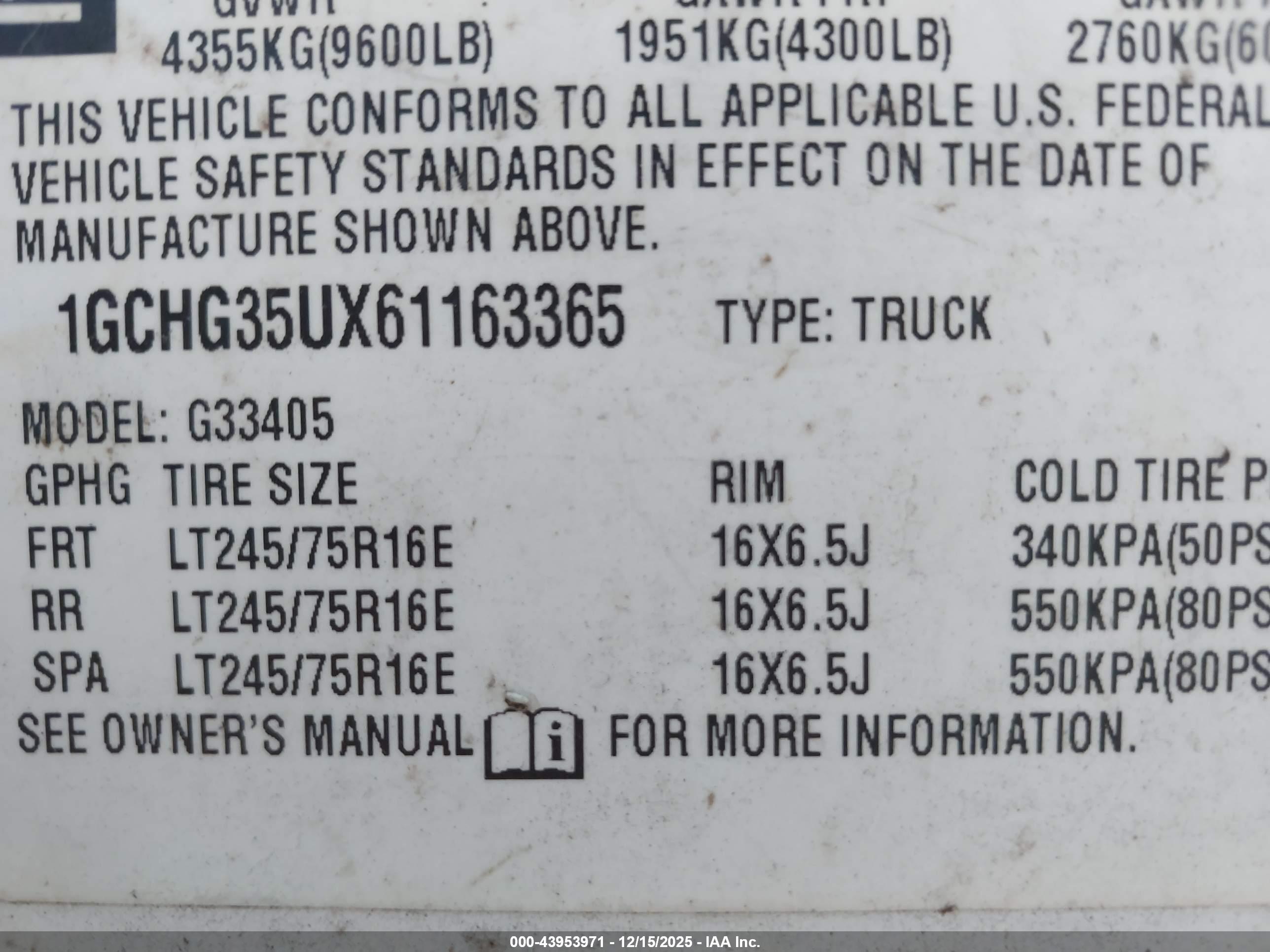 CHEVROLET EXPRESS image 9