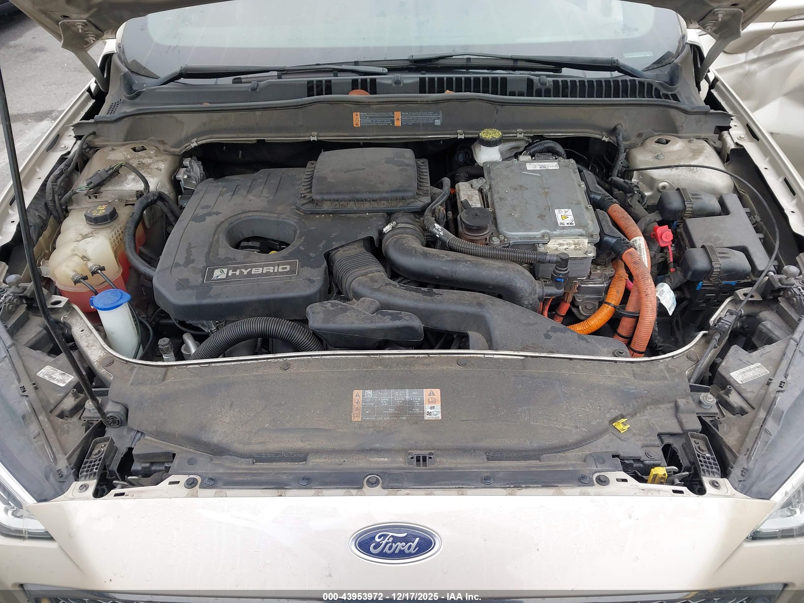 FORD FUSION image 10