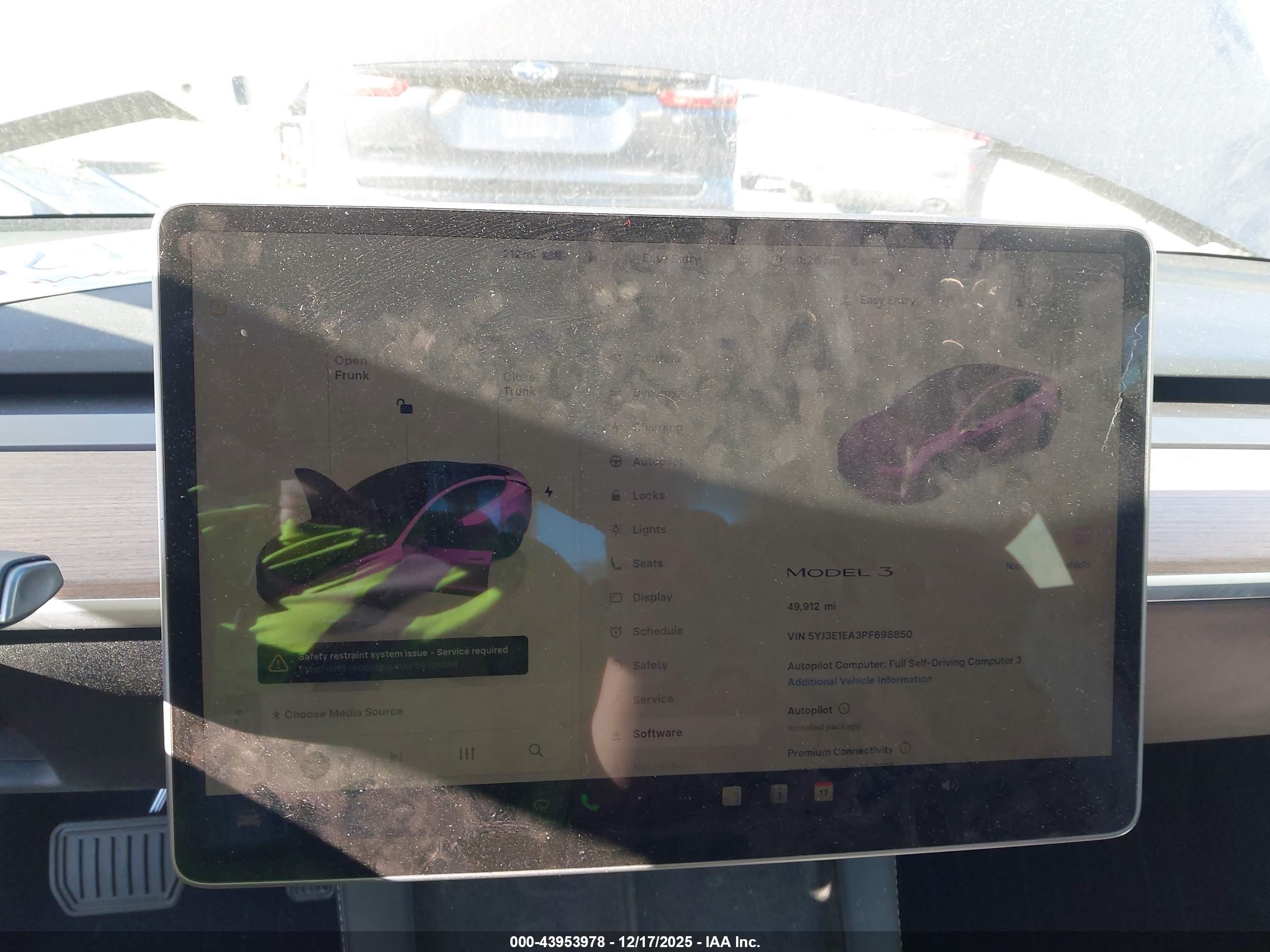 TESLA MODEL image 7