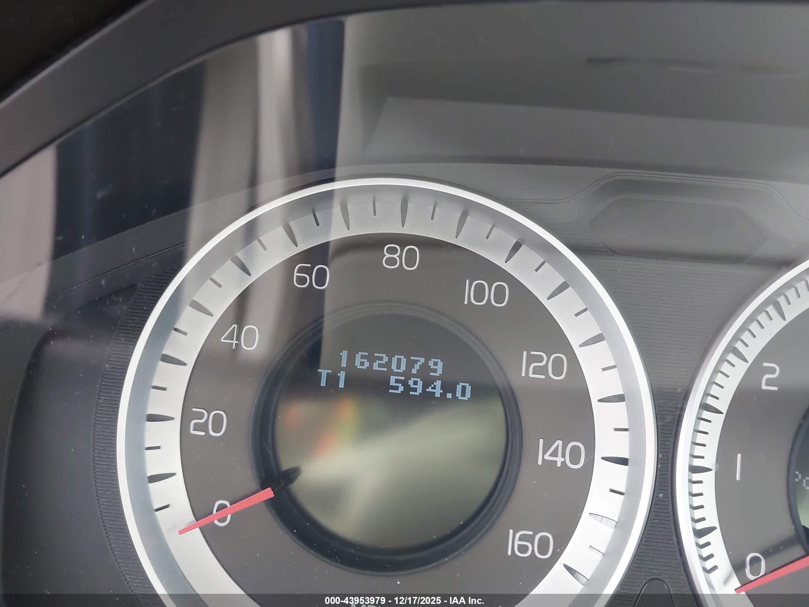 VOLVO XC60 image 7