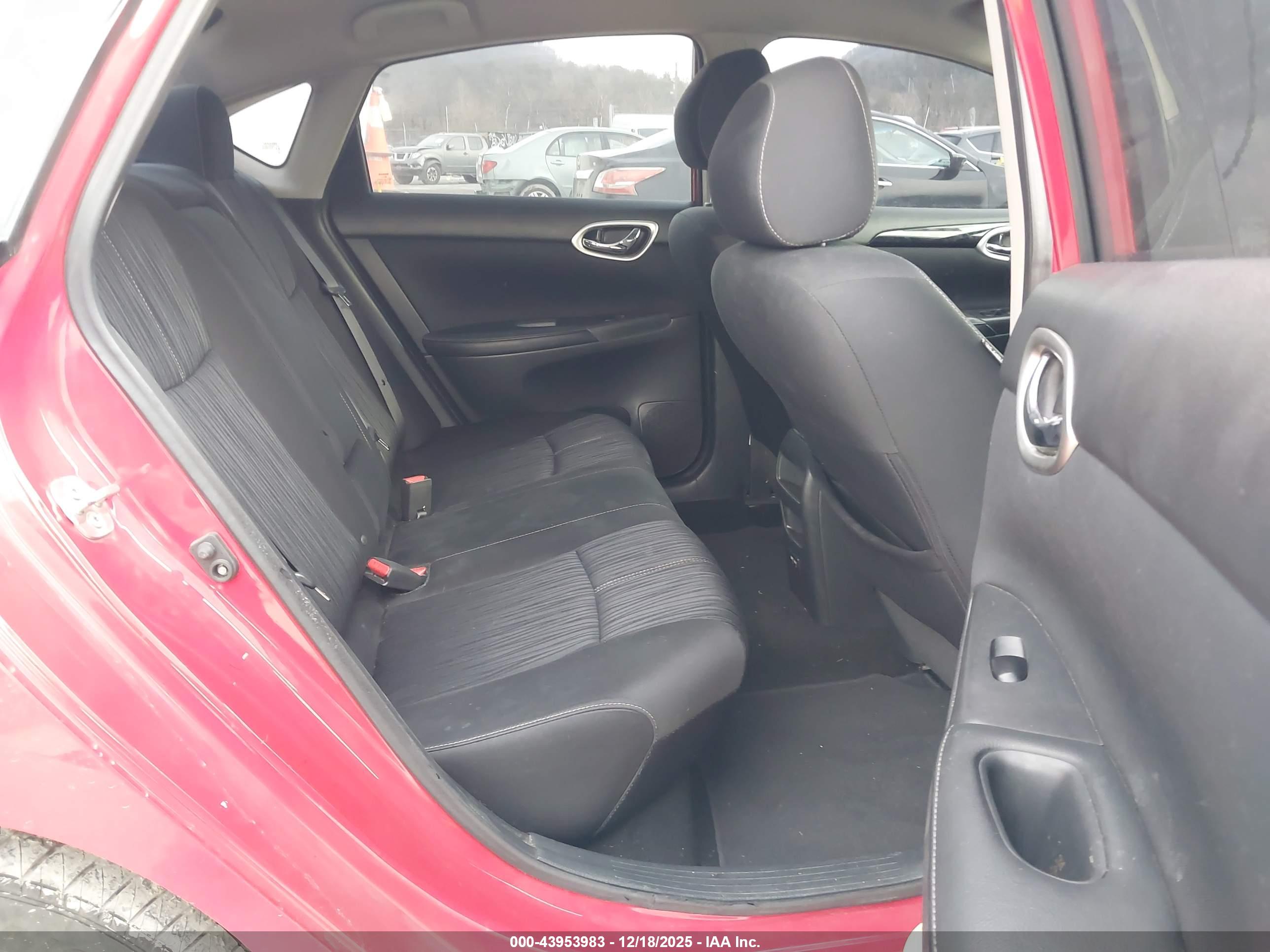 NISSAN SENTRA image 8