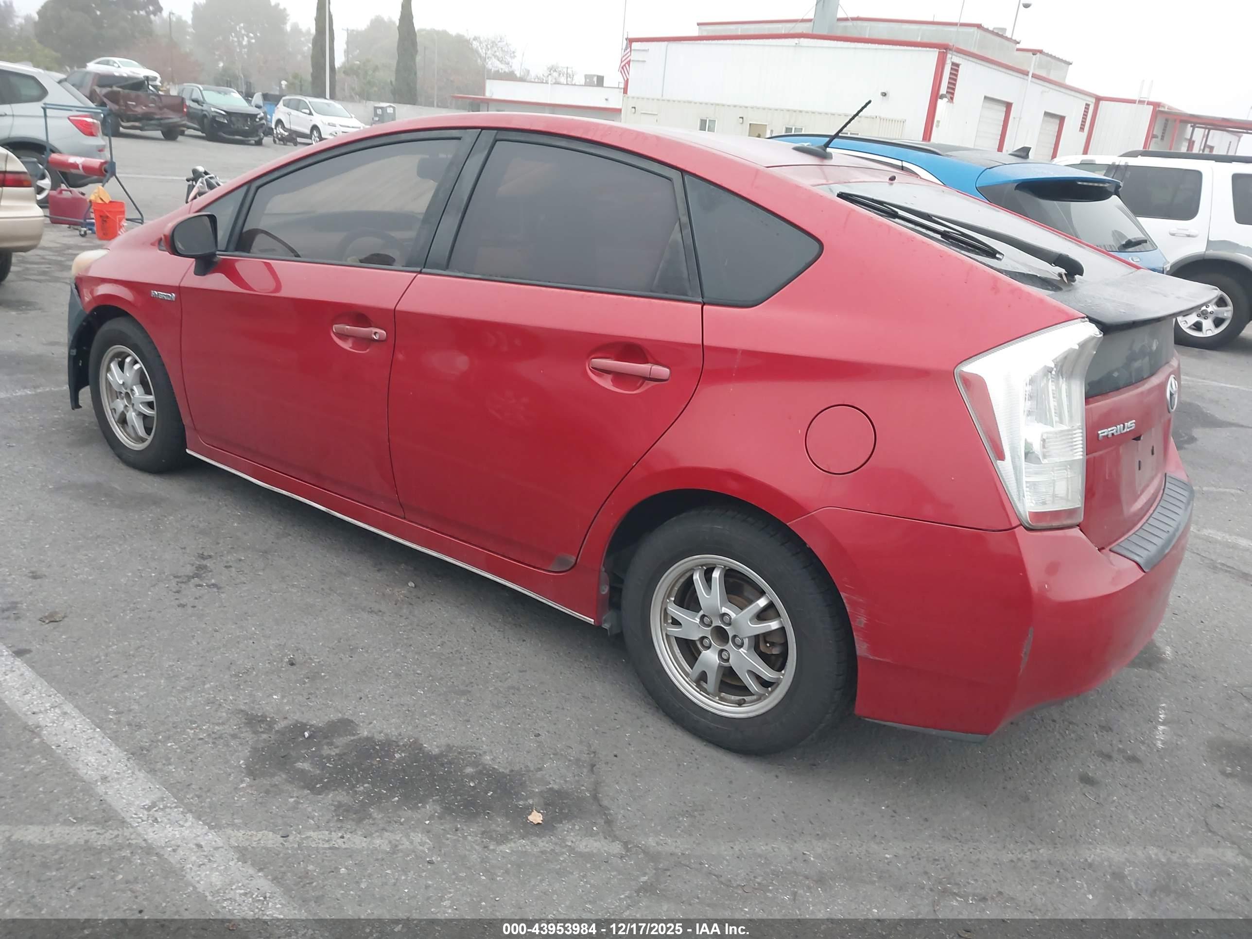 TOYOTA PRIUS image 3