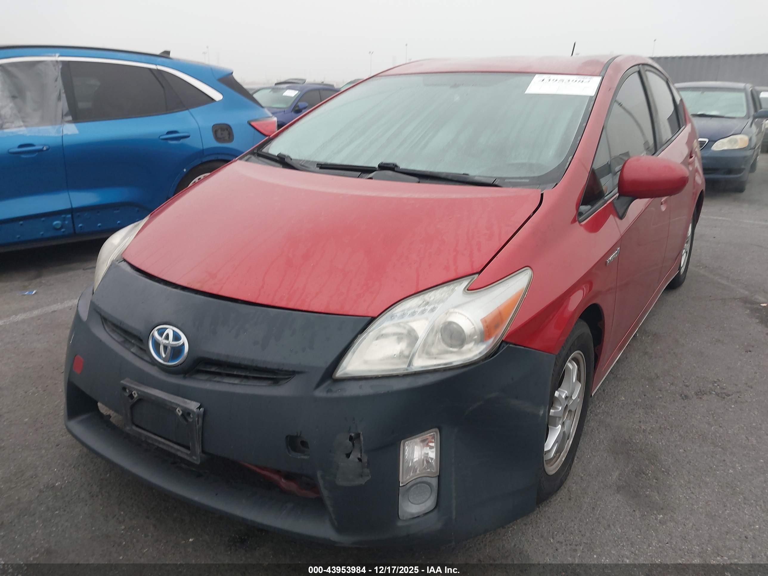 TOYOTA PRIUS image 6