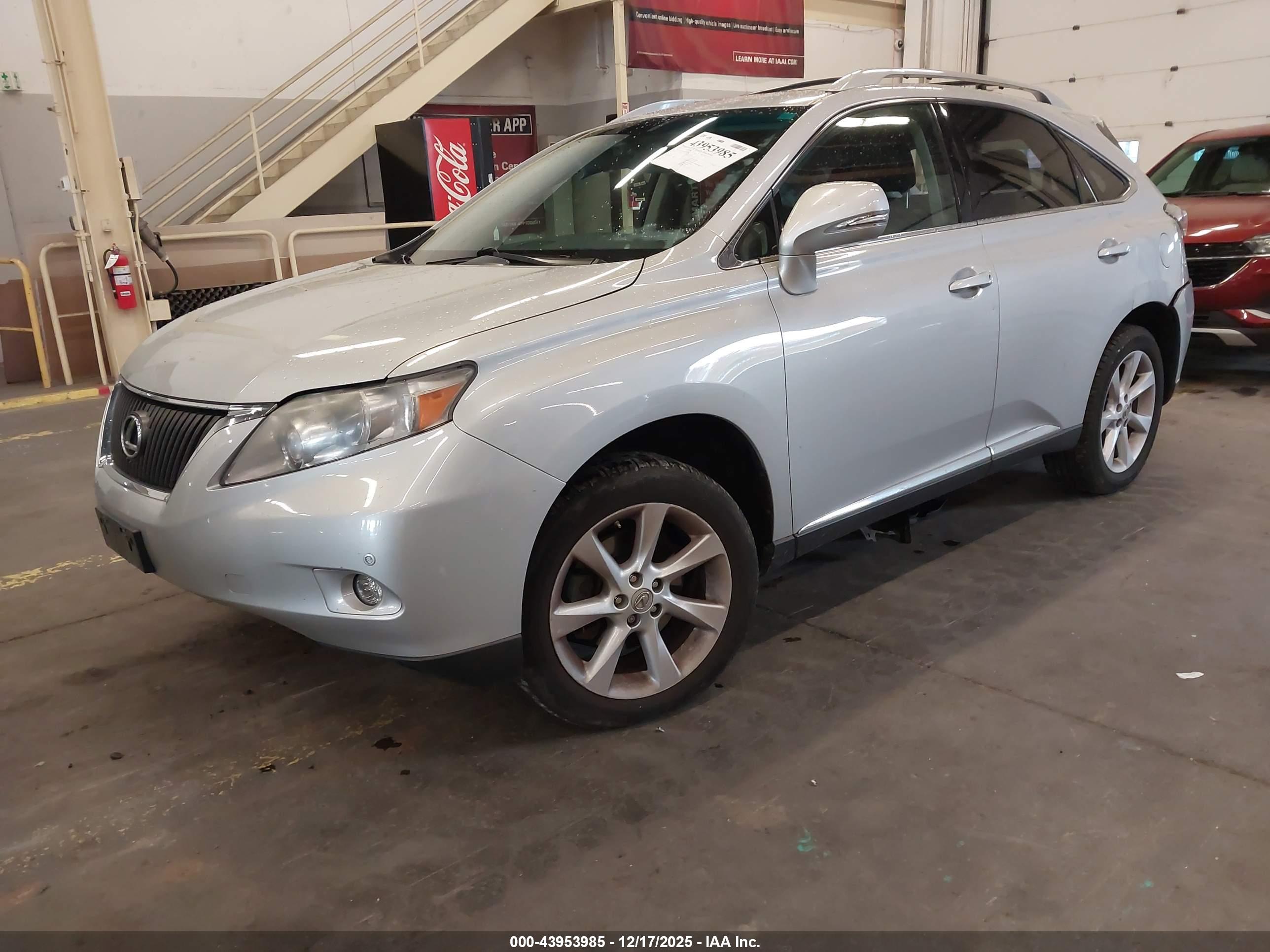LEXUS RX image 2