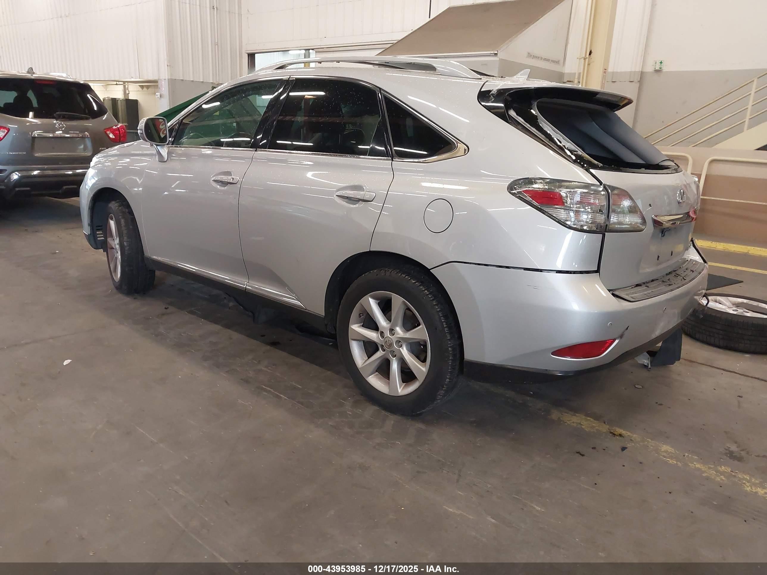 LEXUS RX image 3
