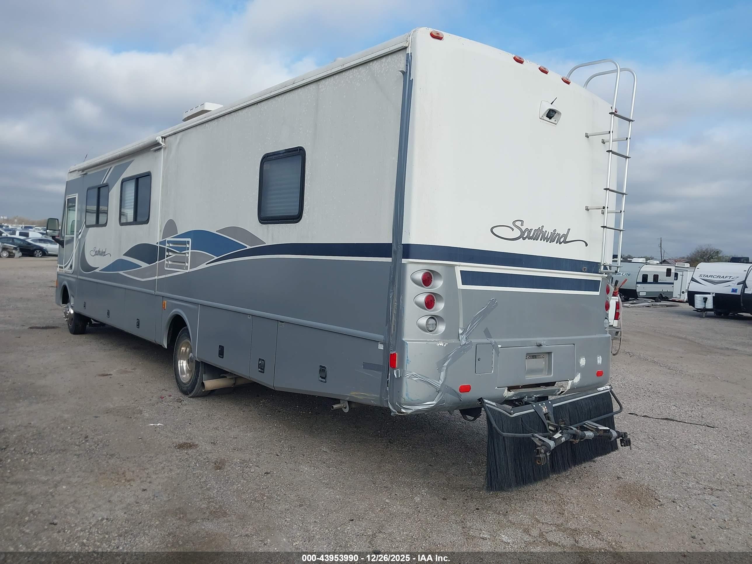 SOUTHWIND MOTORHOME image 3