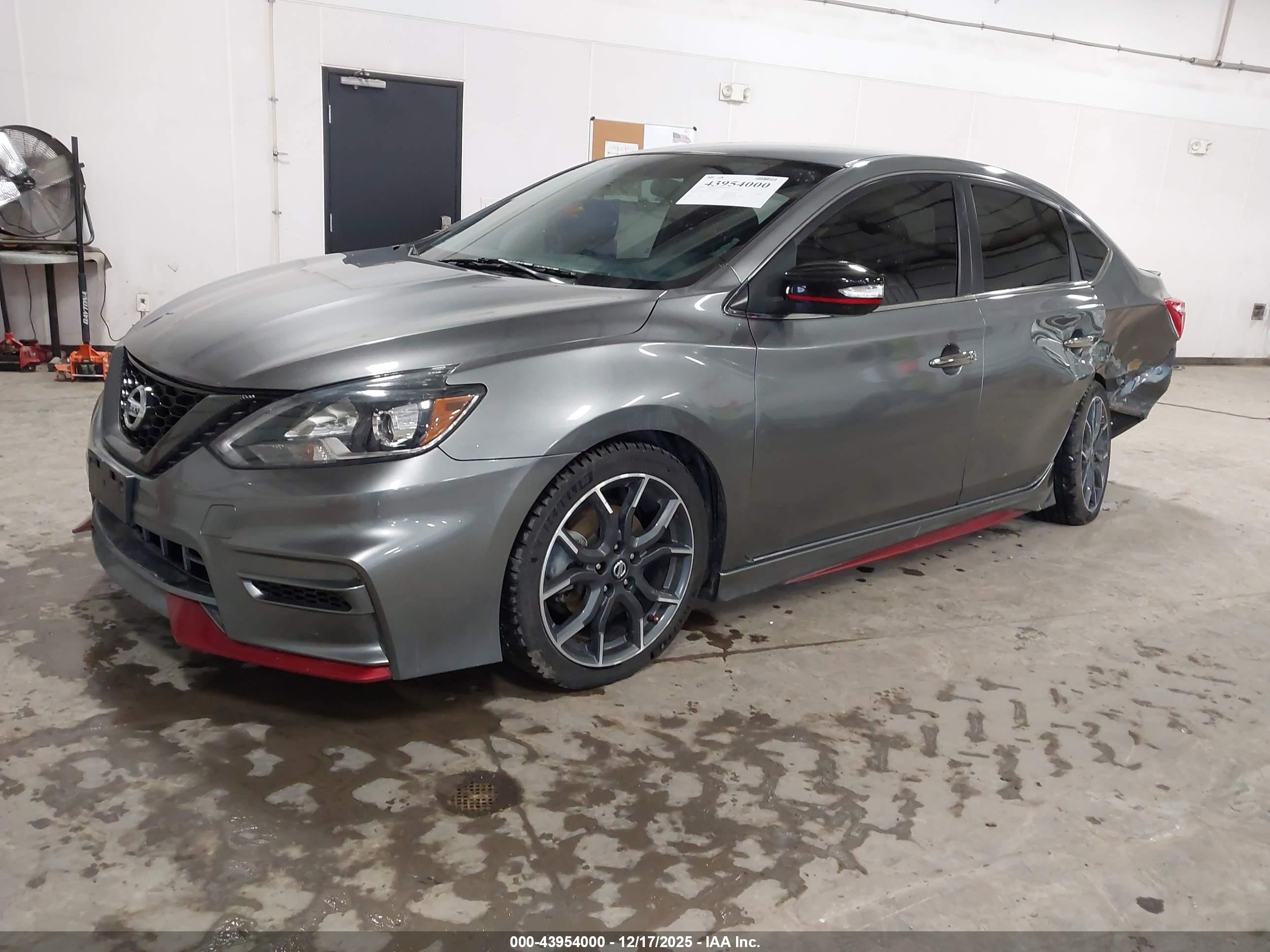 NISSAN SENTRA image 2