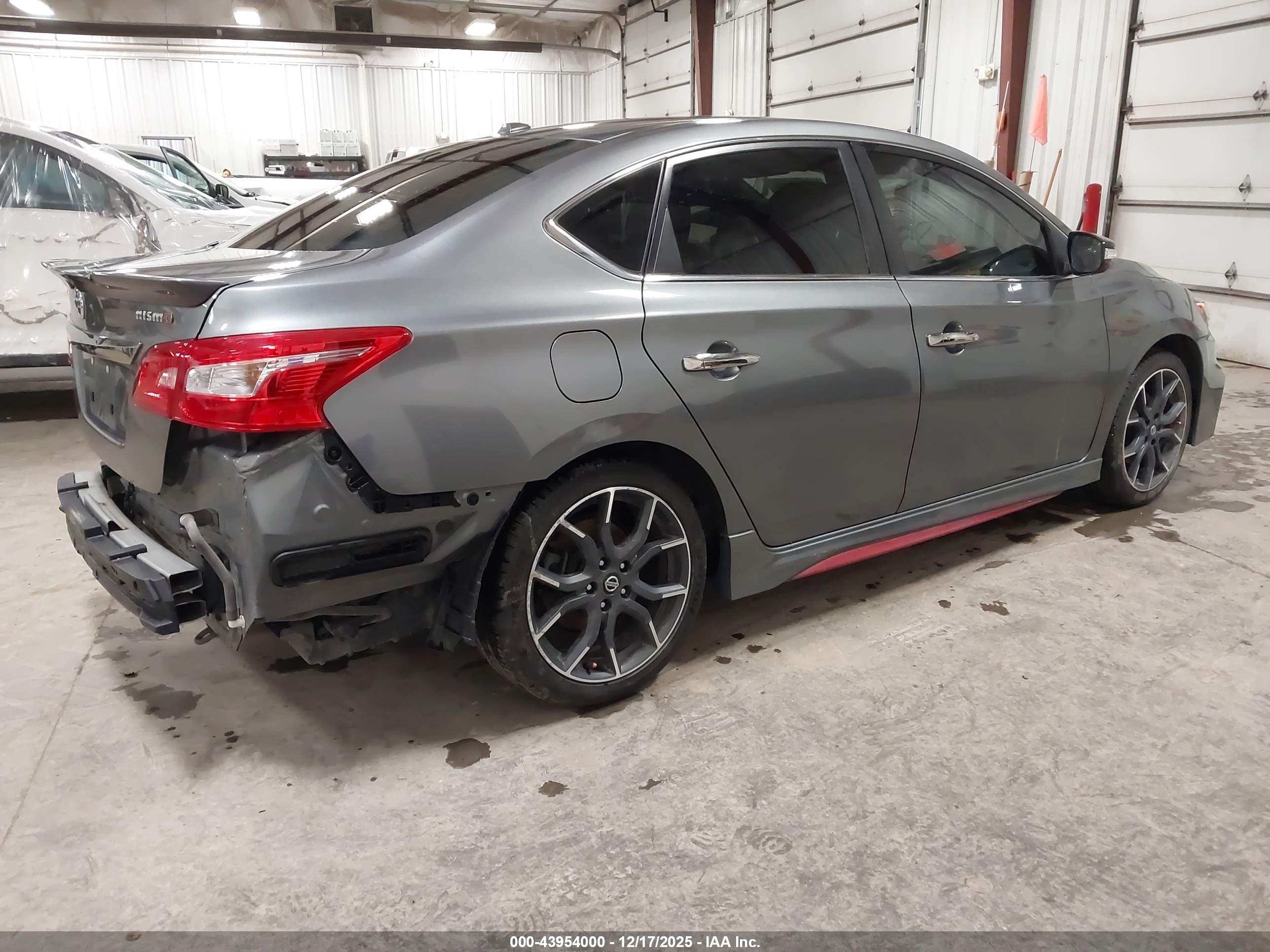 NISSAN SENTRA image 4