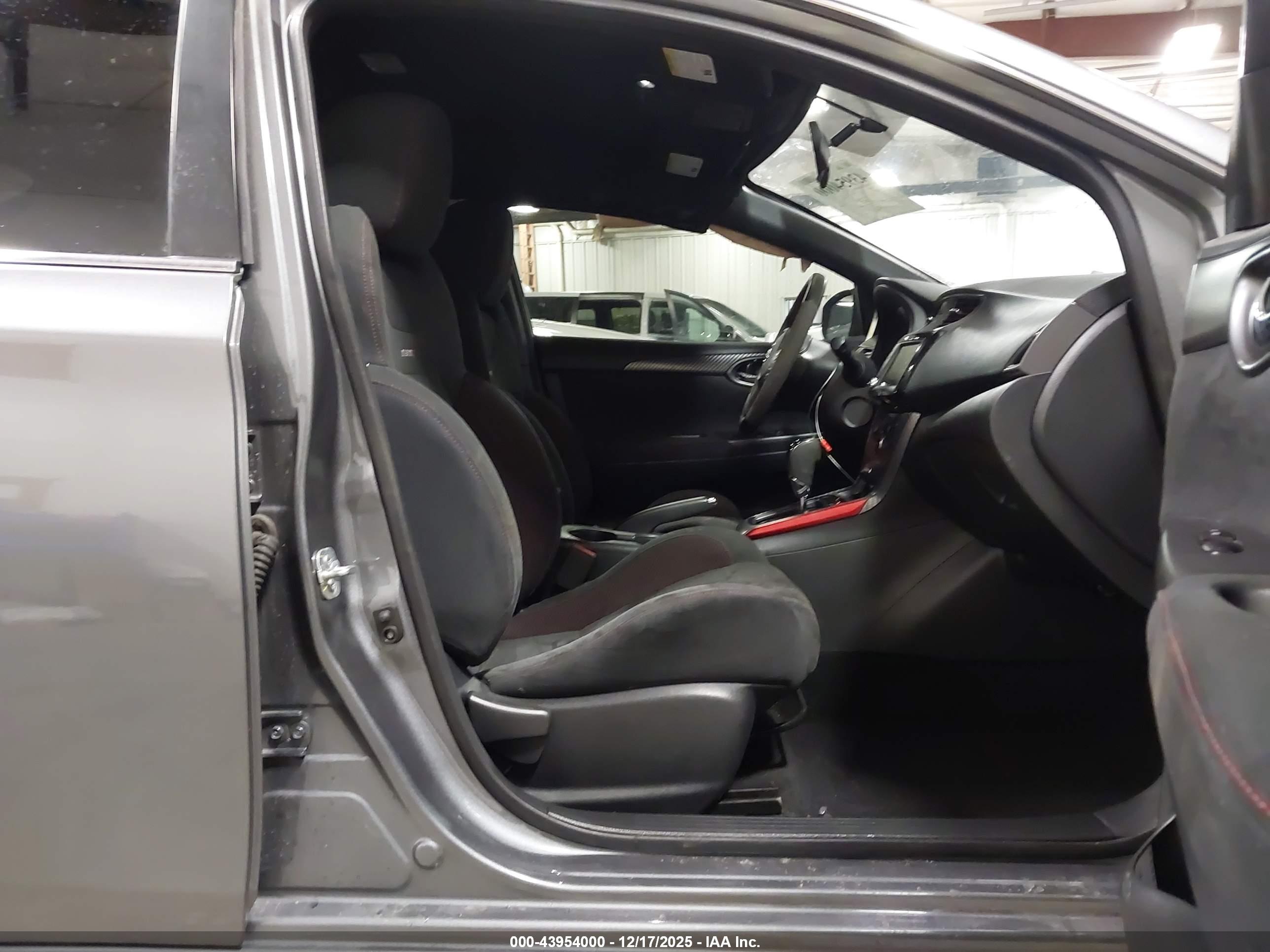 NISSAN SENTRA image 5