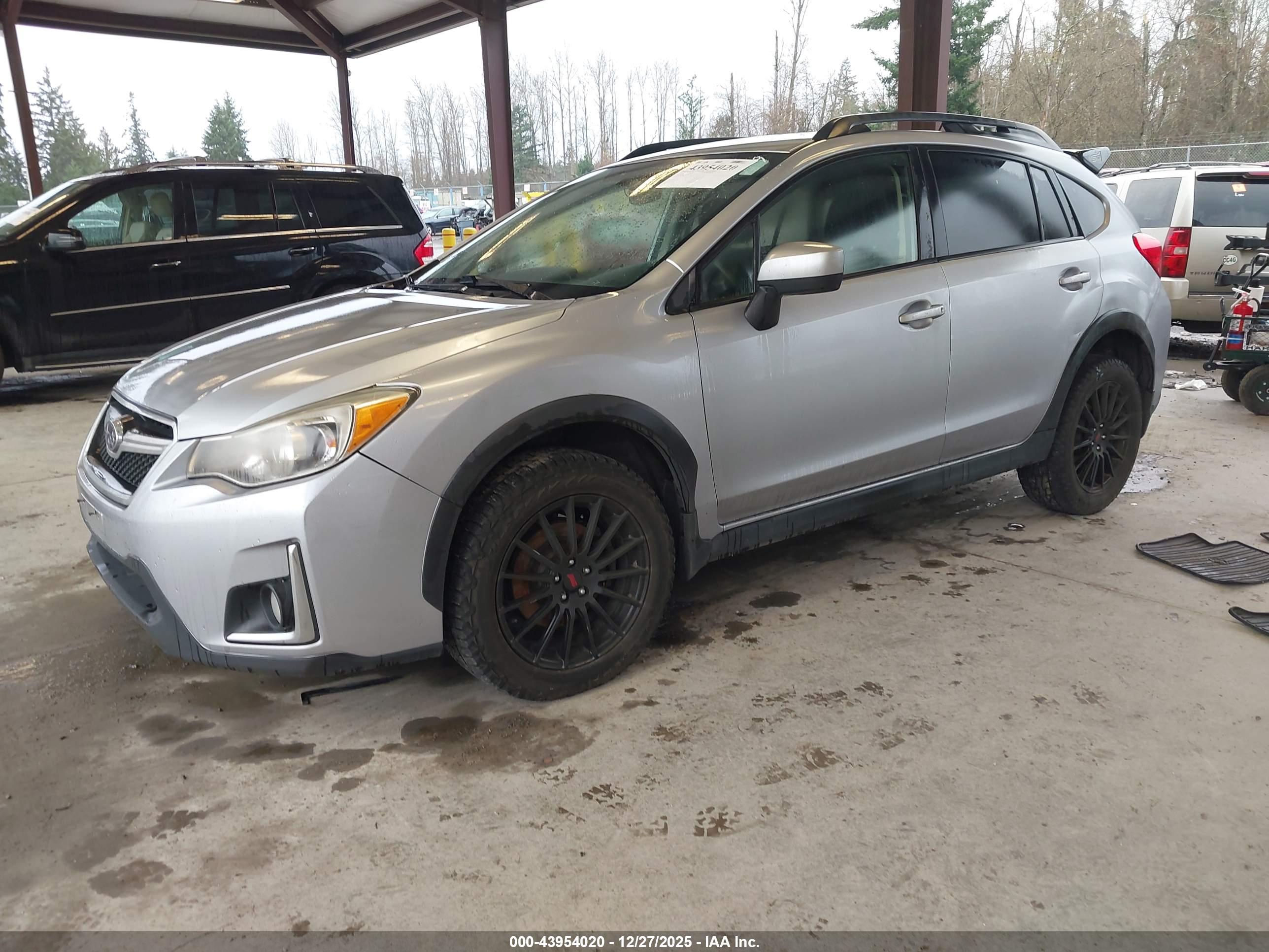 SUBARU CROSSTREK image 2