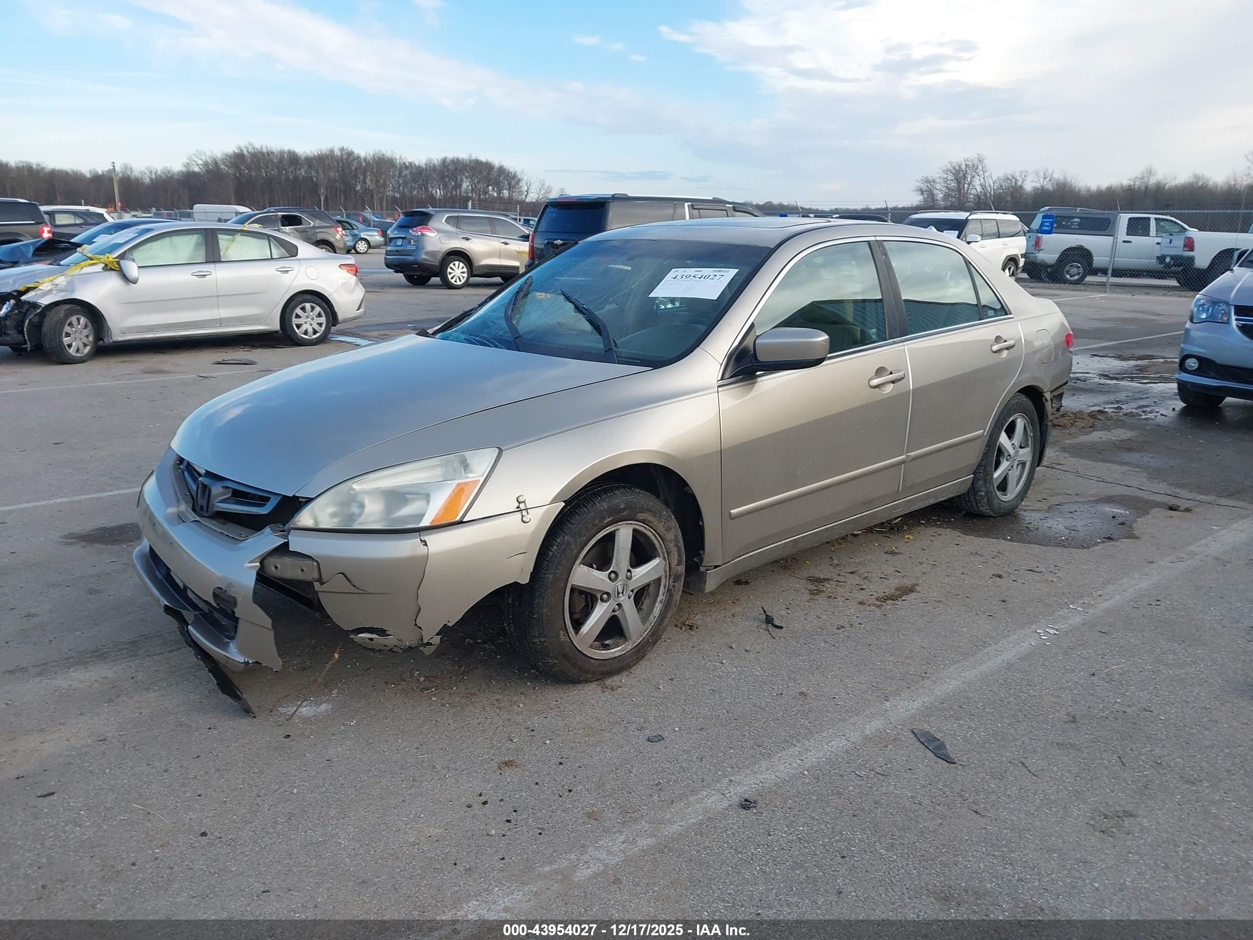 HONDA ACCORD image 2