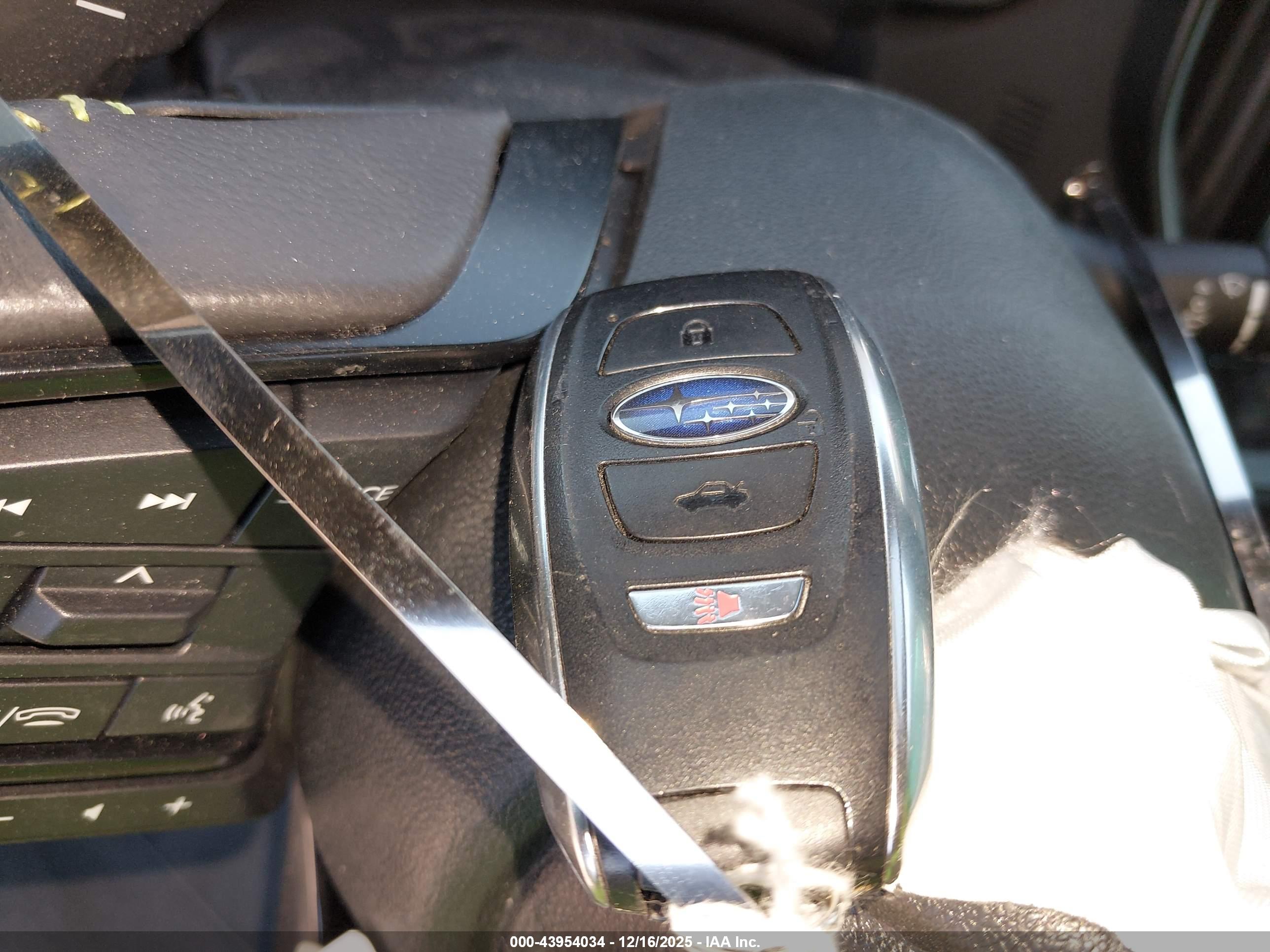 SUBARU ASCENT image 11