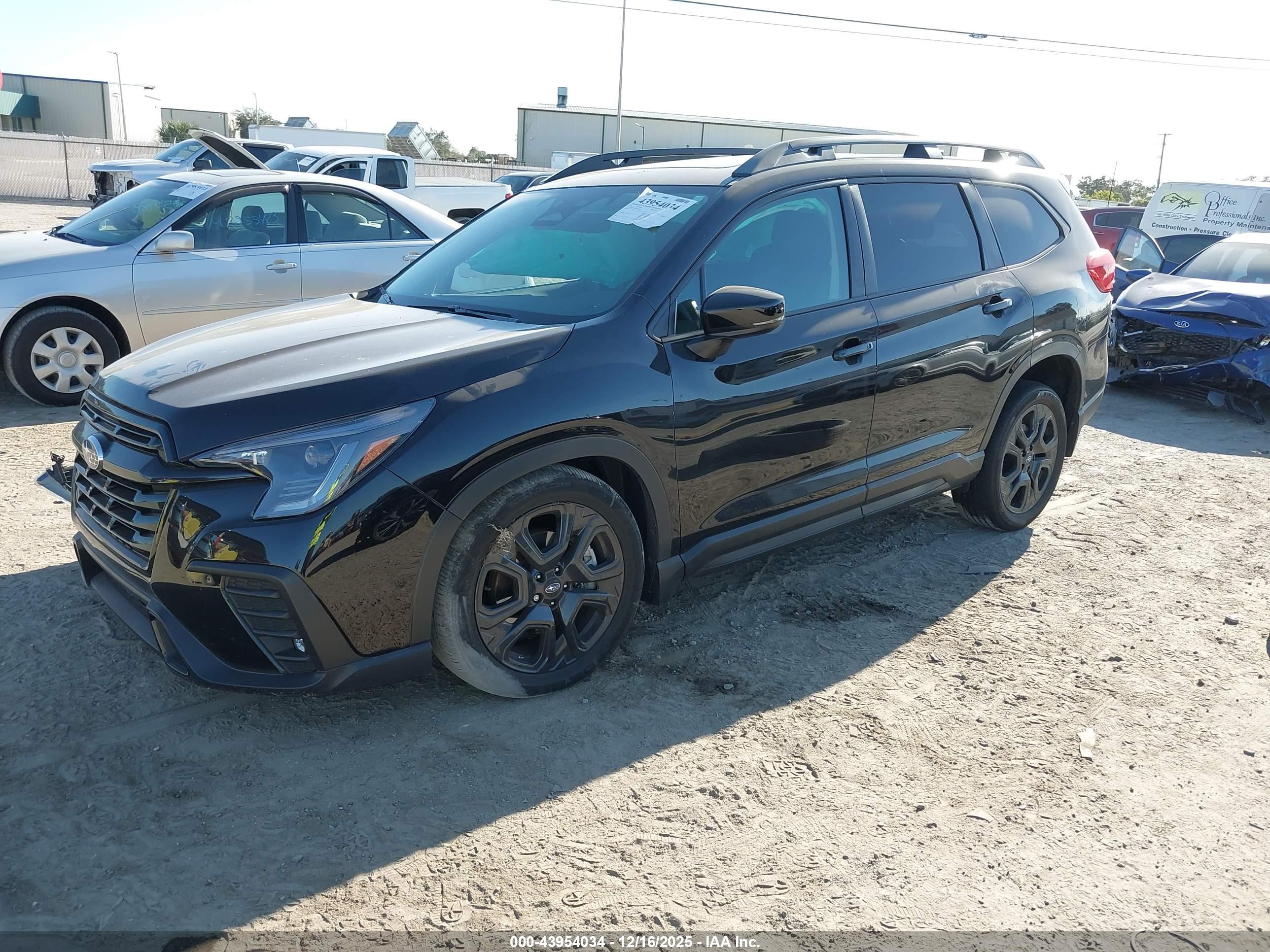 SUBARU ASCENT image 2