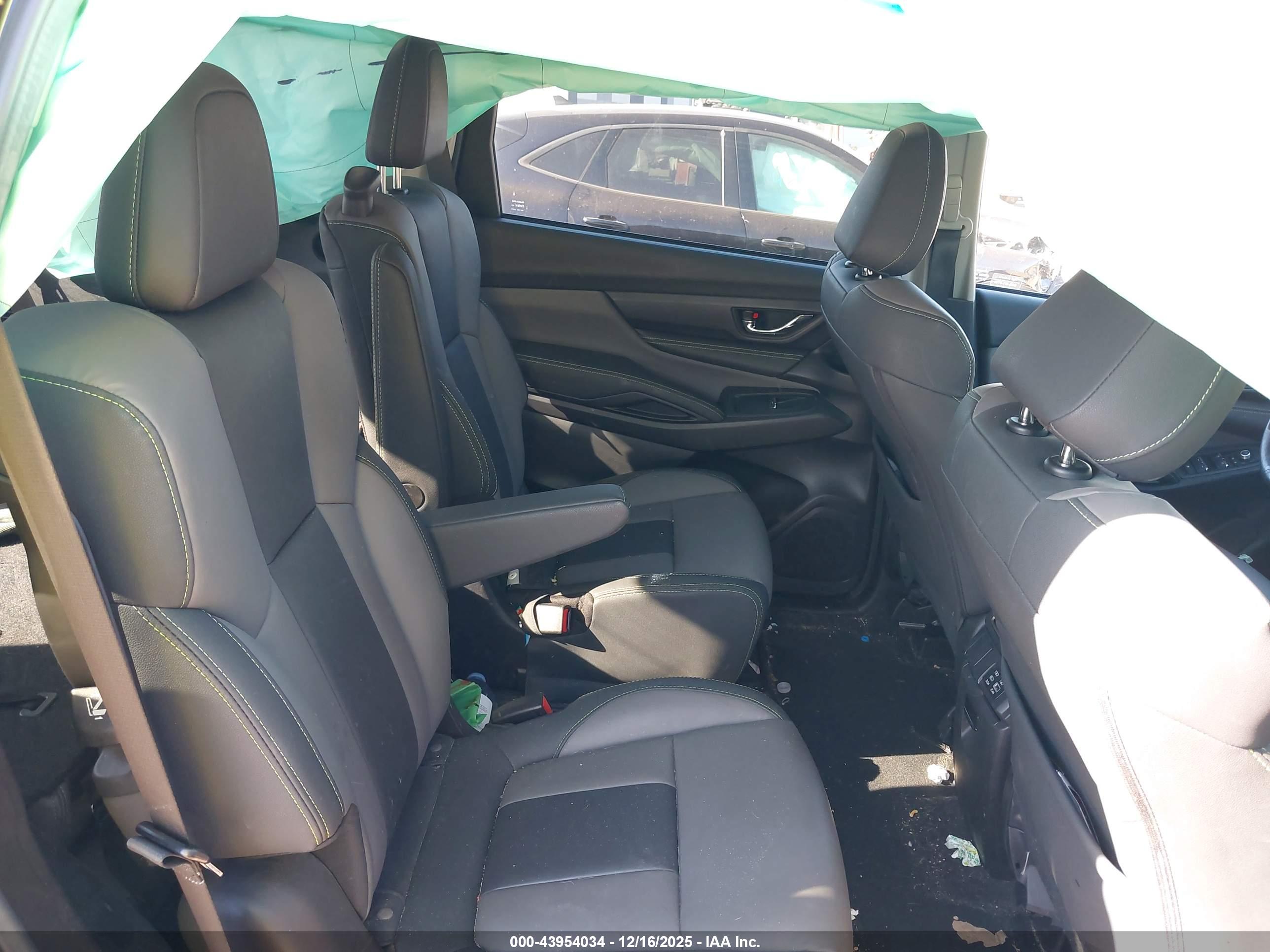 SUBARU ASCENT image 8